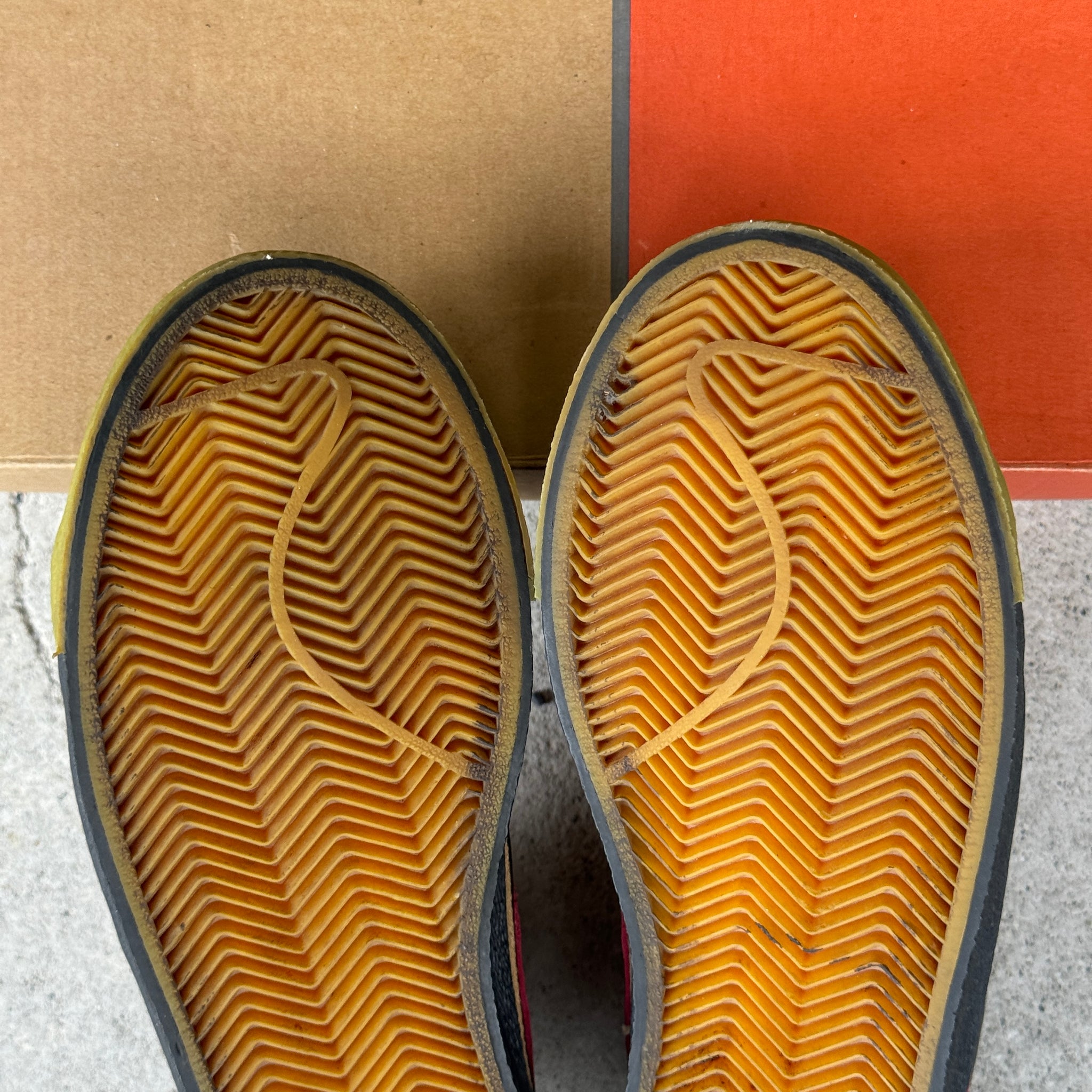 9.5 US - NIKE BLAZER MID ZOO YORK W BOX 2003
