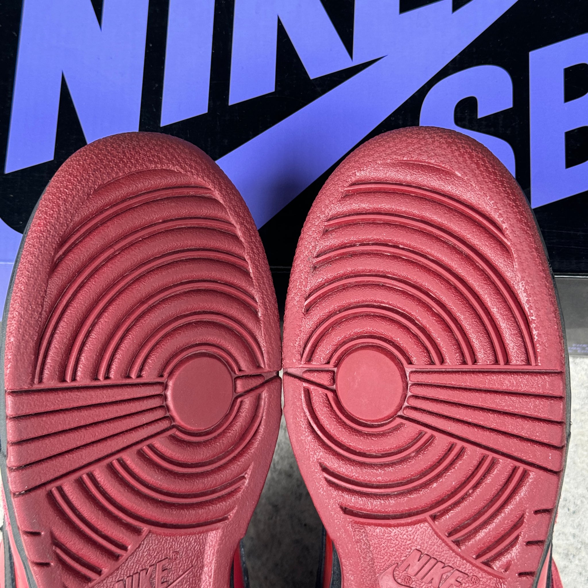 10 US - NIKE SB DUNK LOW MILLI VANILLI W BOX 2007