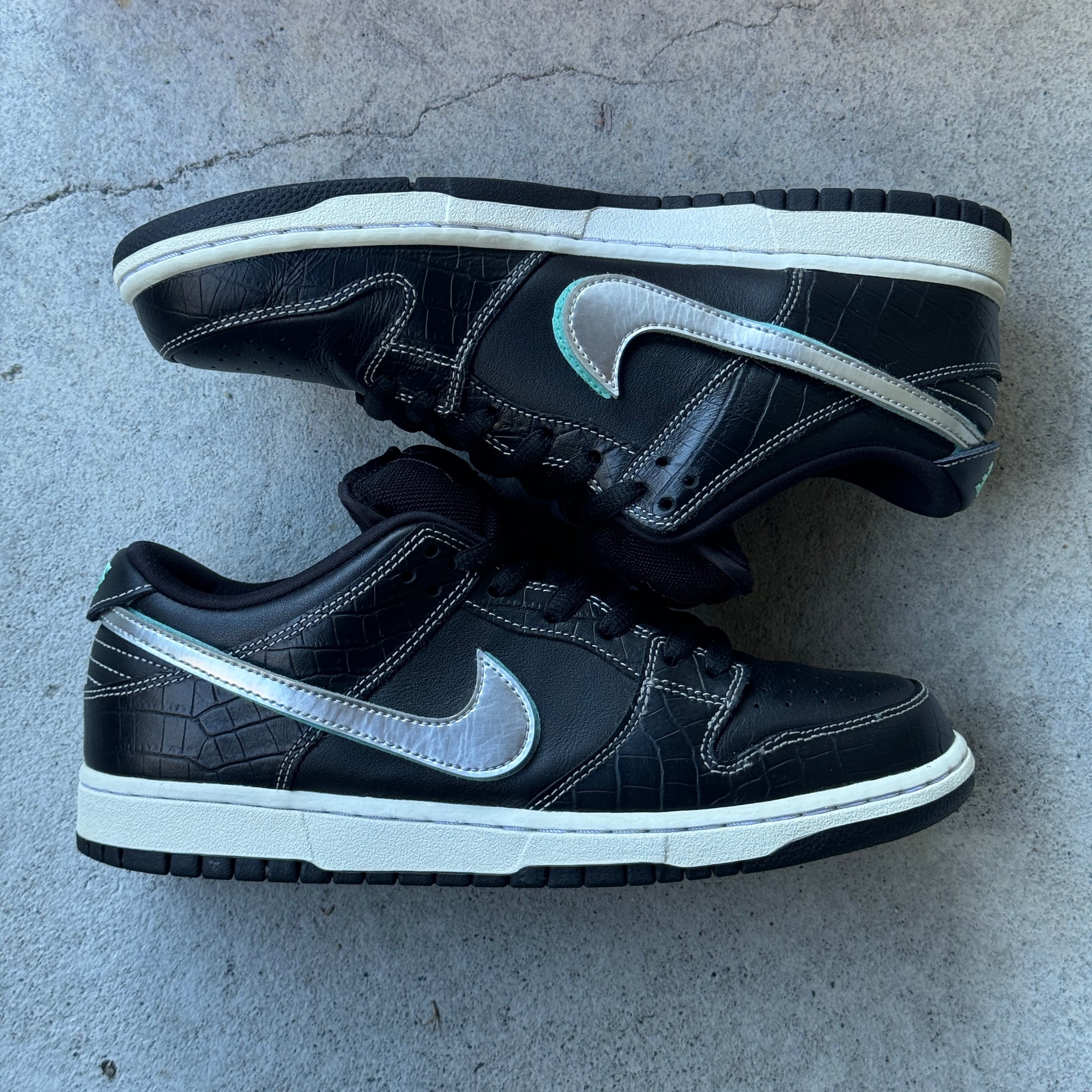 9.5 US - NIKE SB DUNK LOW BLACK DIAMOND W BOX 2018
