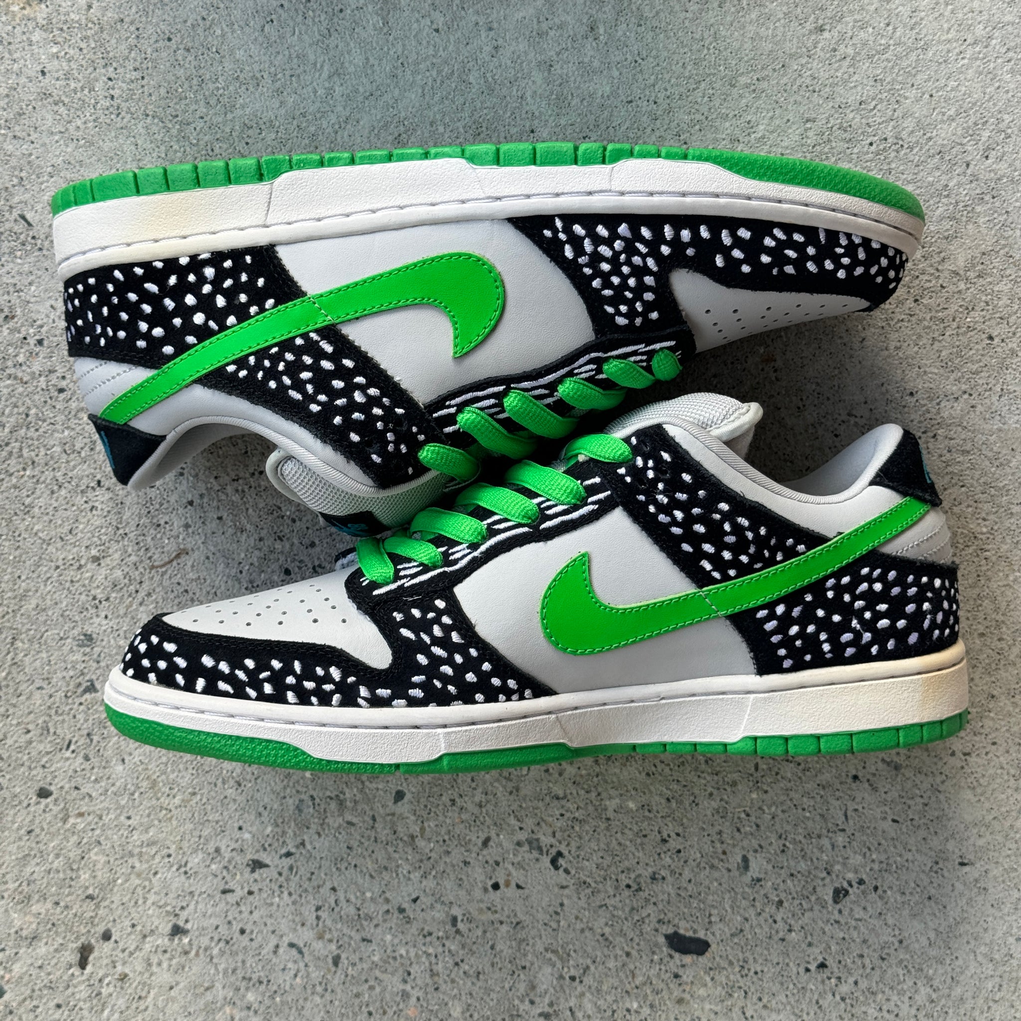9 US - DS NIKE SB DUNK LOW LOON W BOX 2010