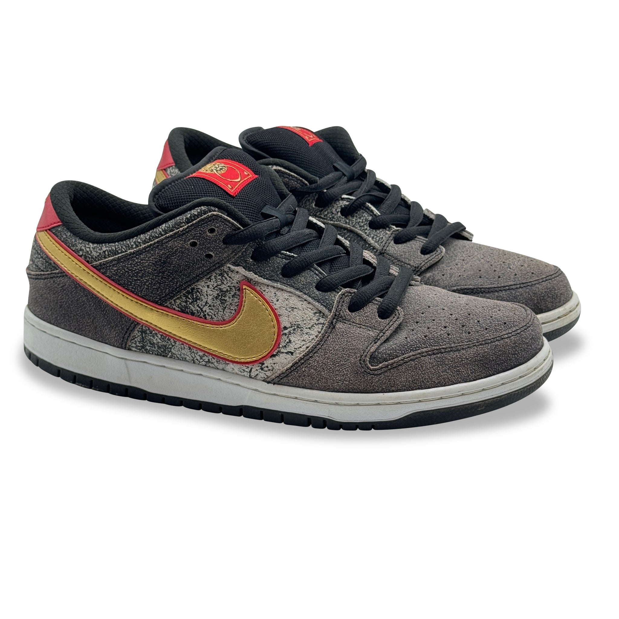 13 US -  NIKE SB DUNK LOW BEIJING  2014