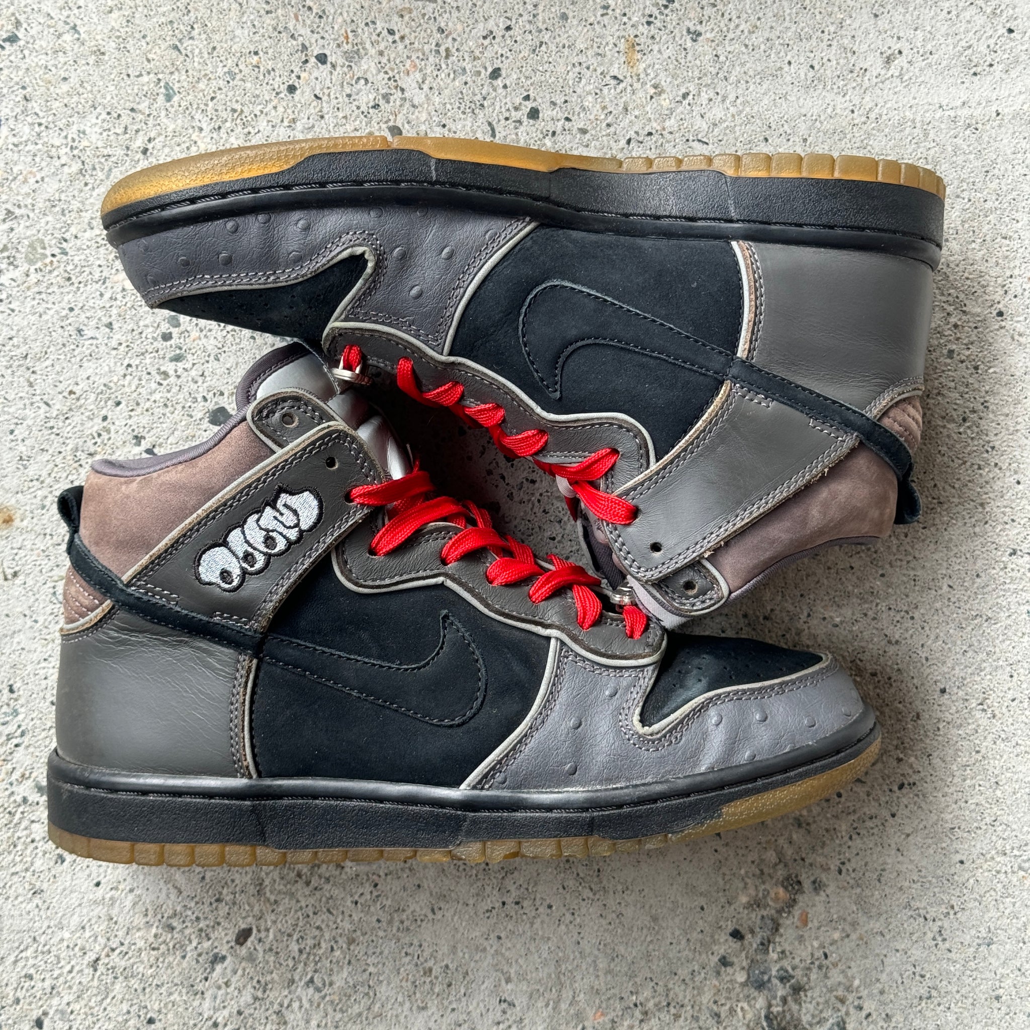 6.5 US - NIKE SB DUNK HIGH MF DOOM 2007