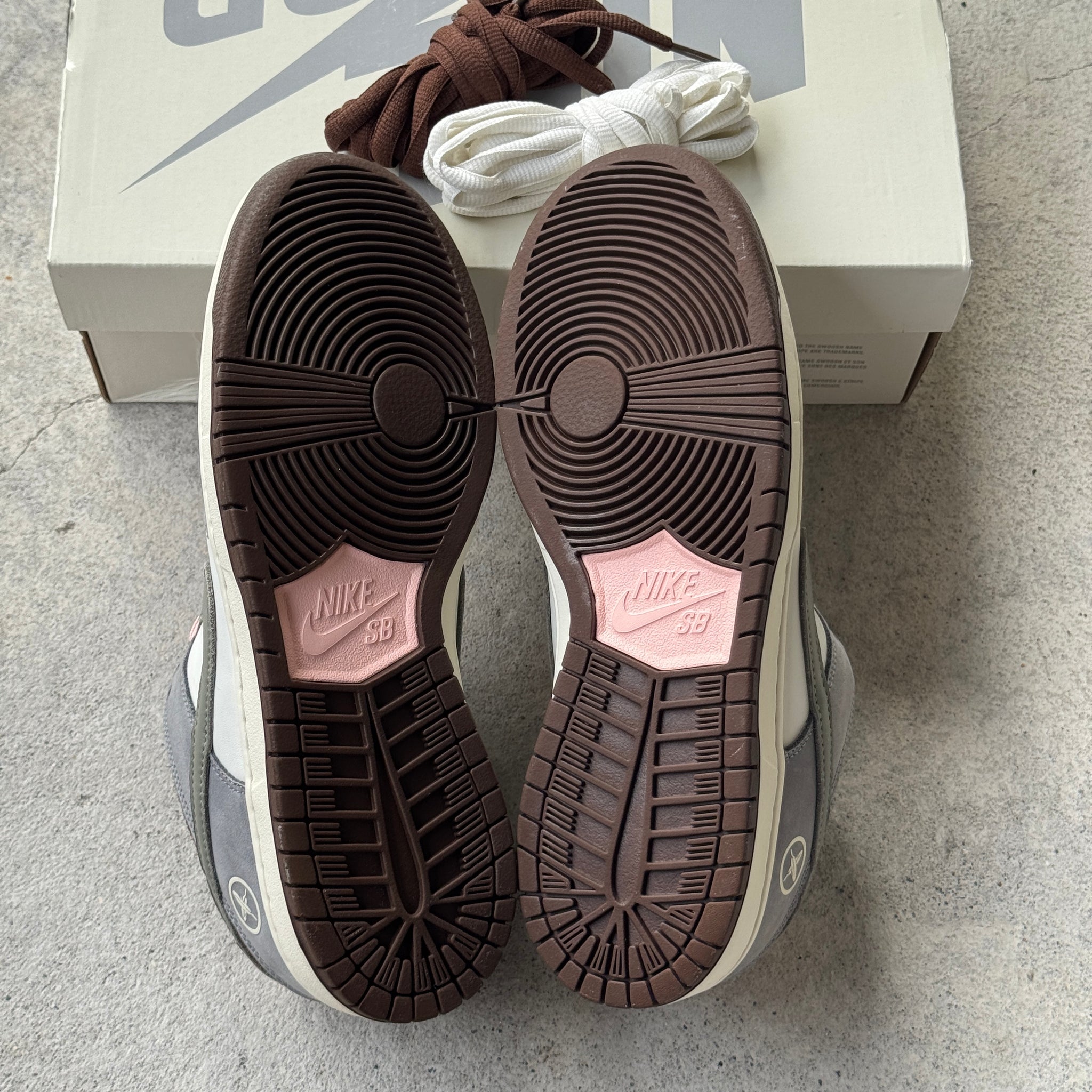 9 US - NIKE SB DUNK LOW YUTO HORIGOME GRAY W BOX 2024