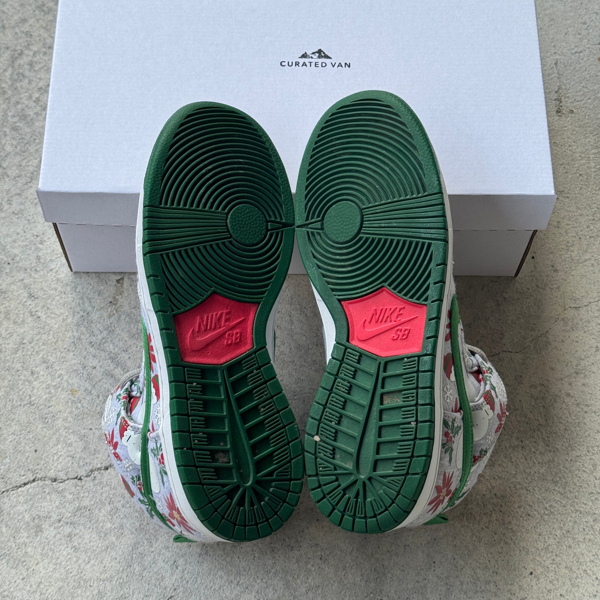 8.5 US - NIKE SB DUNK HIGH CONCEPTS UGLY CHRISTMAS SWEATER 2013