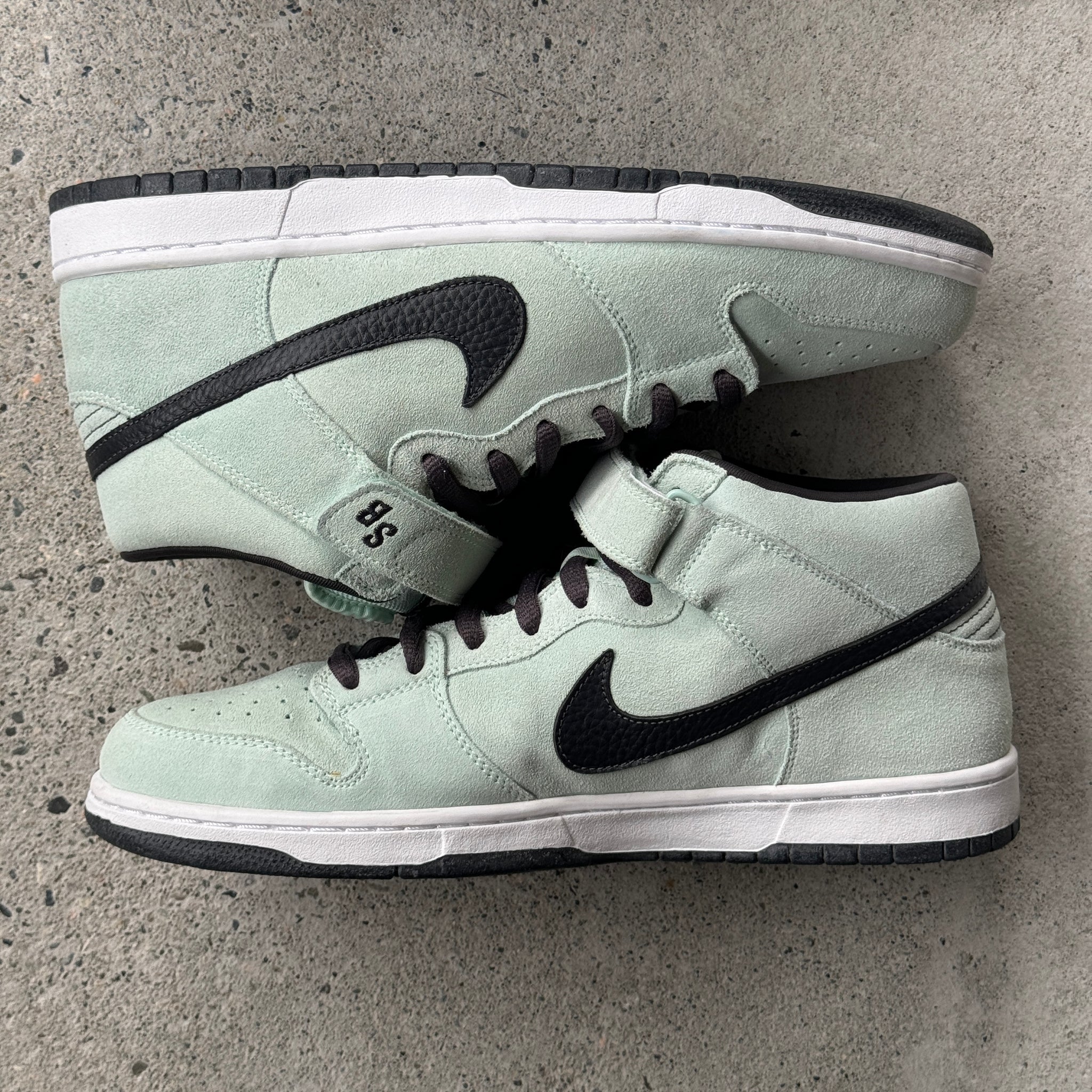 13 US - NIKE SB DUNK MID SEA CRYSTAL W BOX 2009