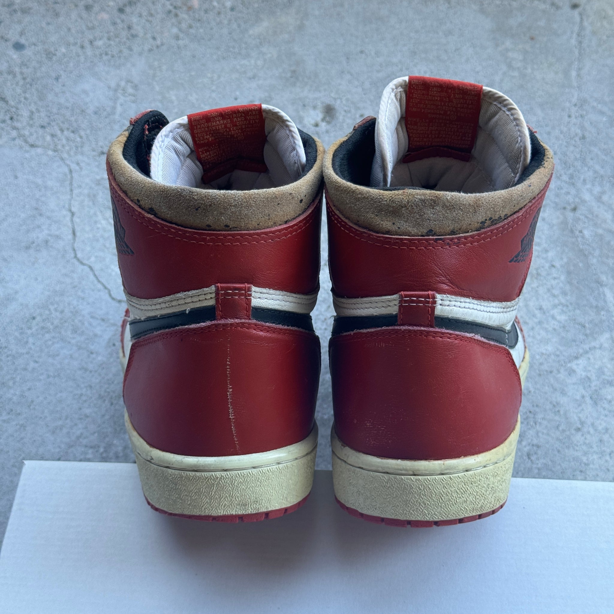 13 US - JORDAN 1 CHICAGO 1985