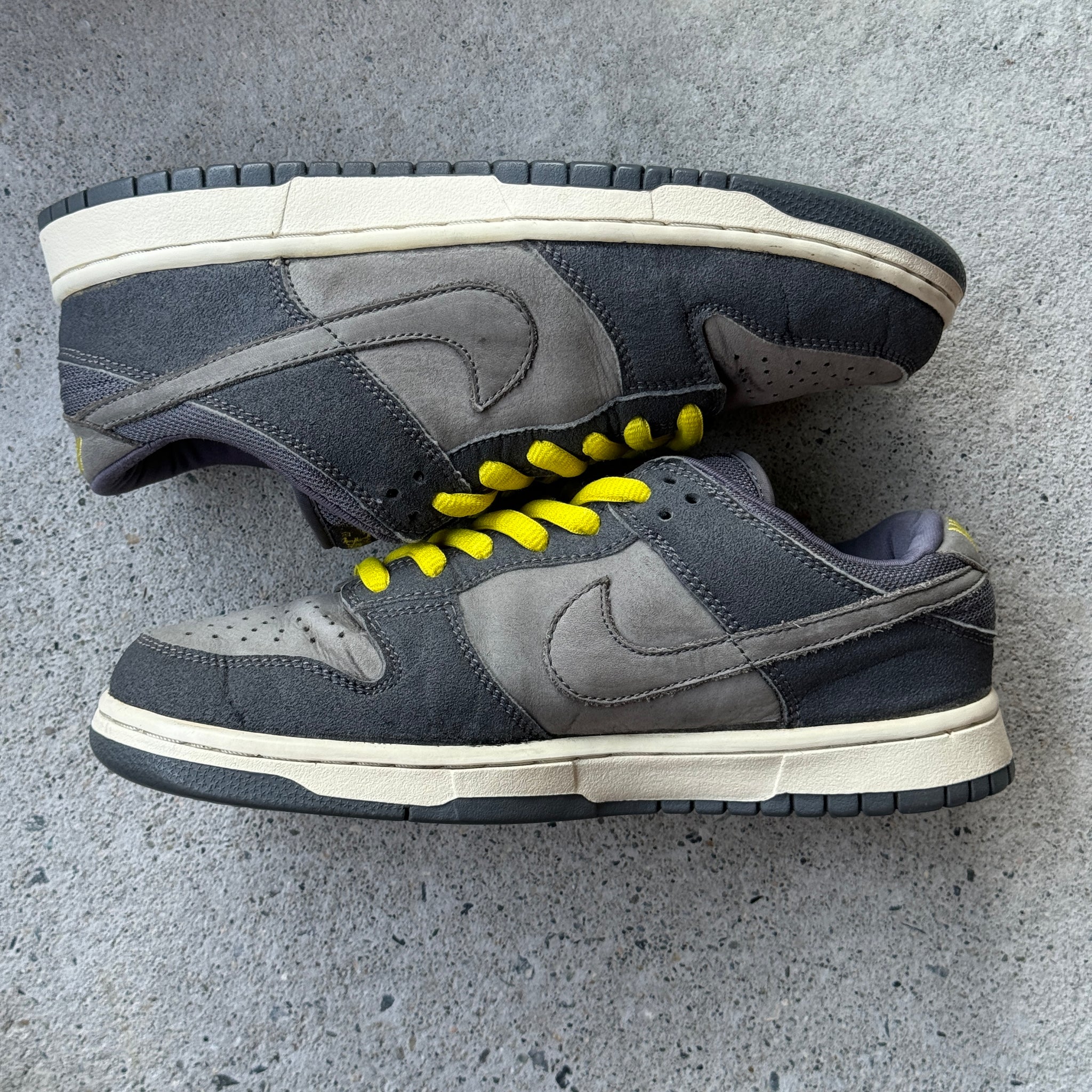 8 US - NIKE DUNK LOW PRO B LIGHTNING W BOX 2001