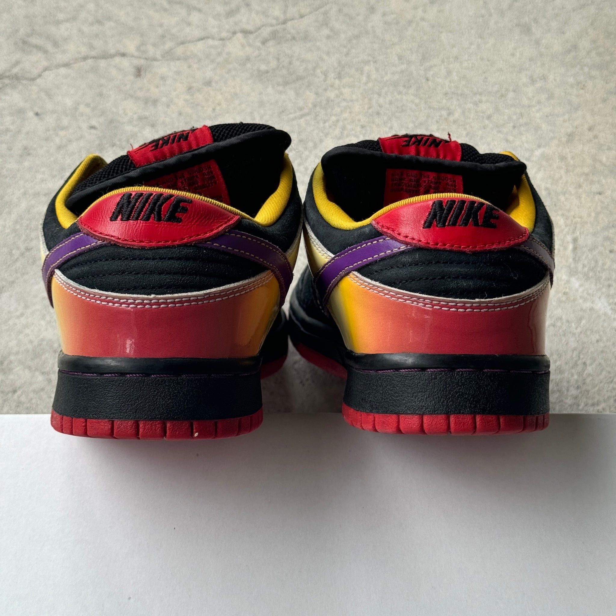 8 US - NIKE SB DUNK LOW APPETITE FOR DESTRUCTION 2008