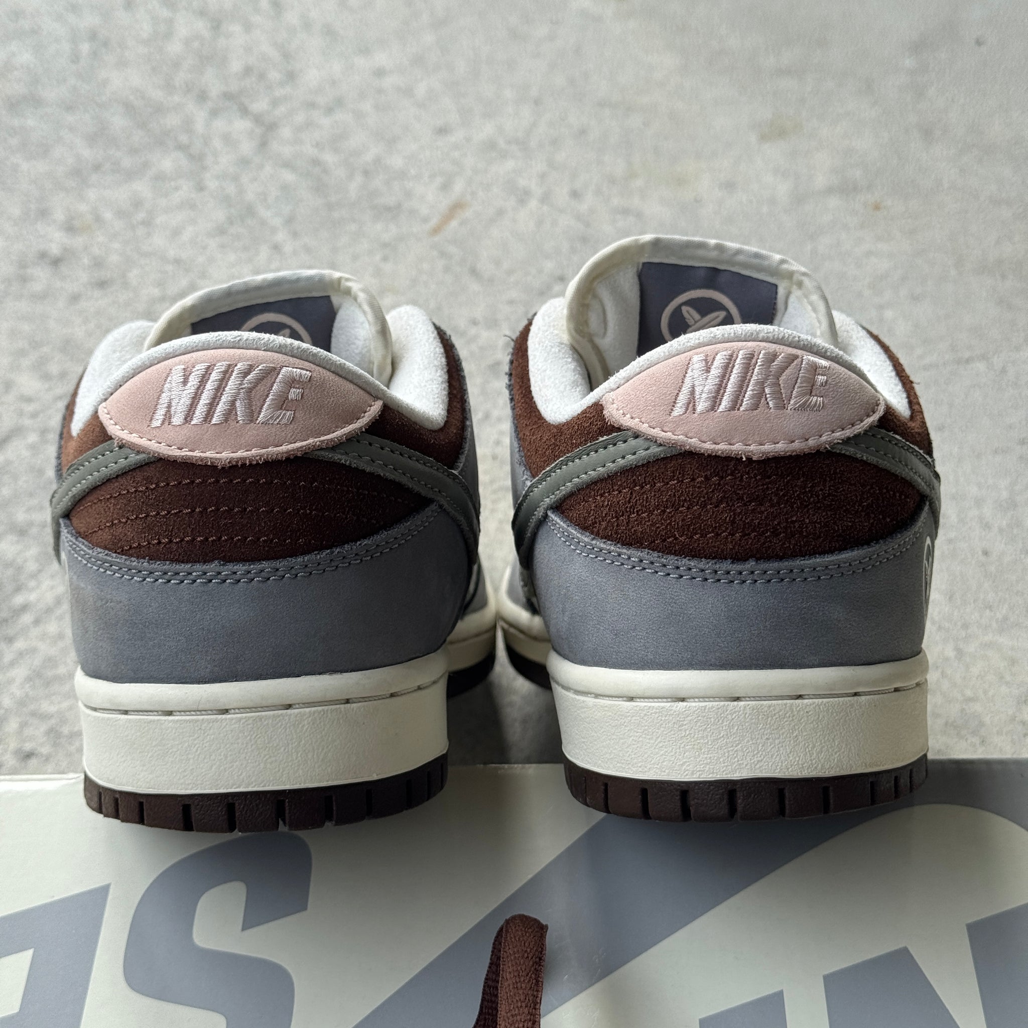 9 US - NIKE SB DUNK LOW YUTO HORIGOME GRAY W BOX 2024