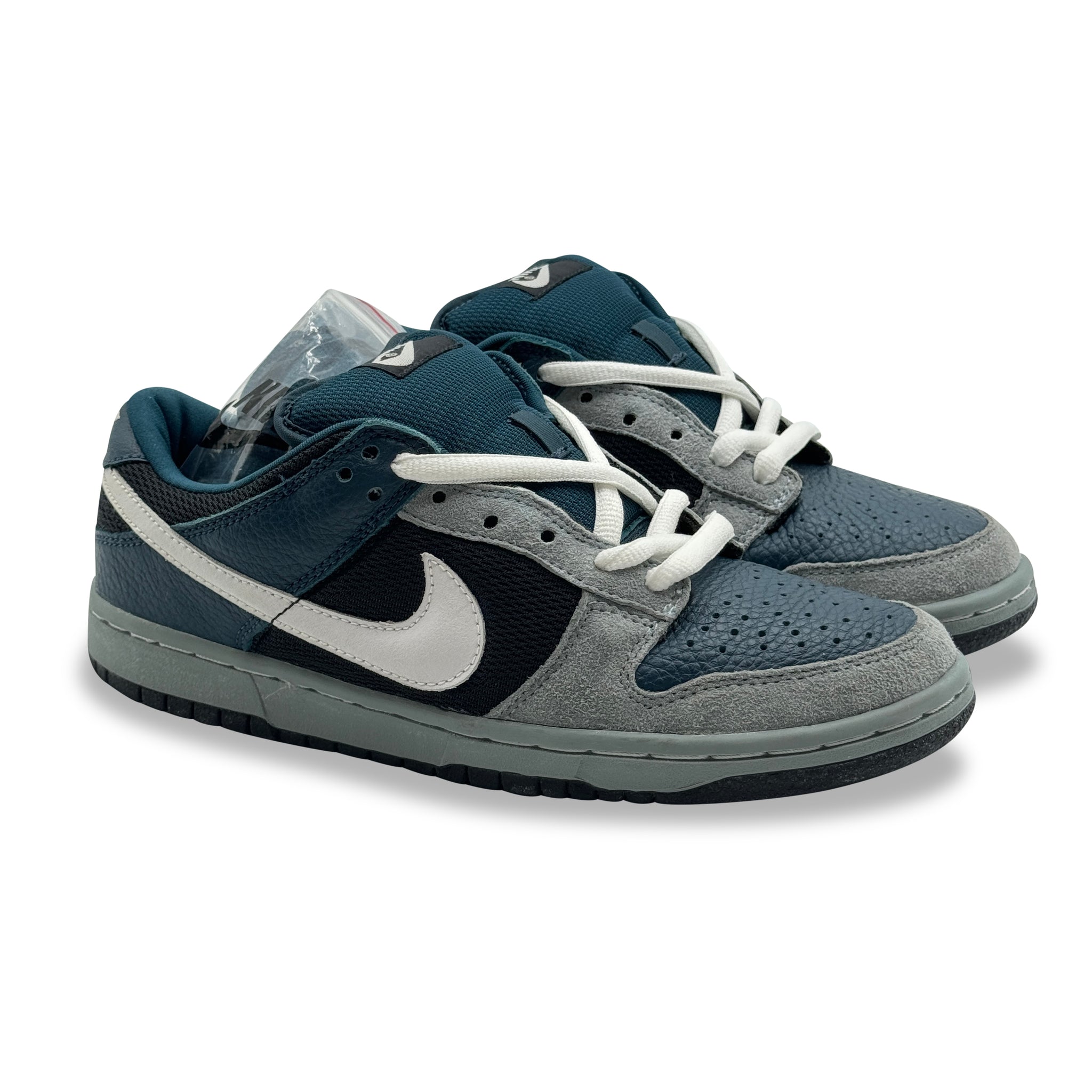 8 US - DS NIKE SB DUNK LOW FUTURA W BOX 2003