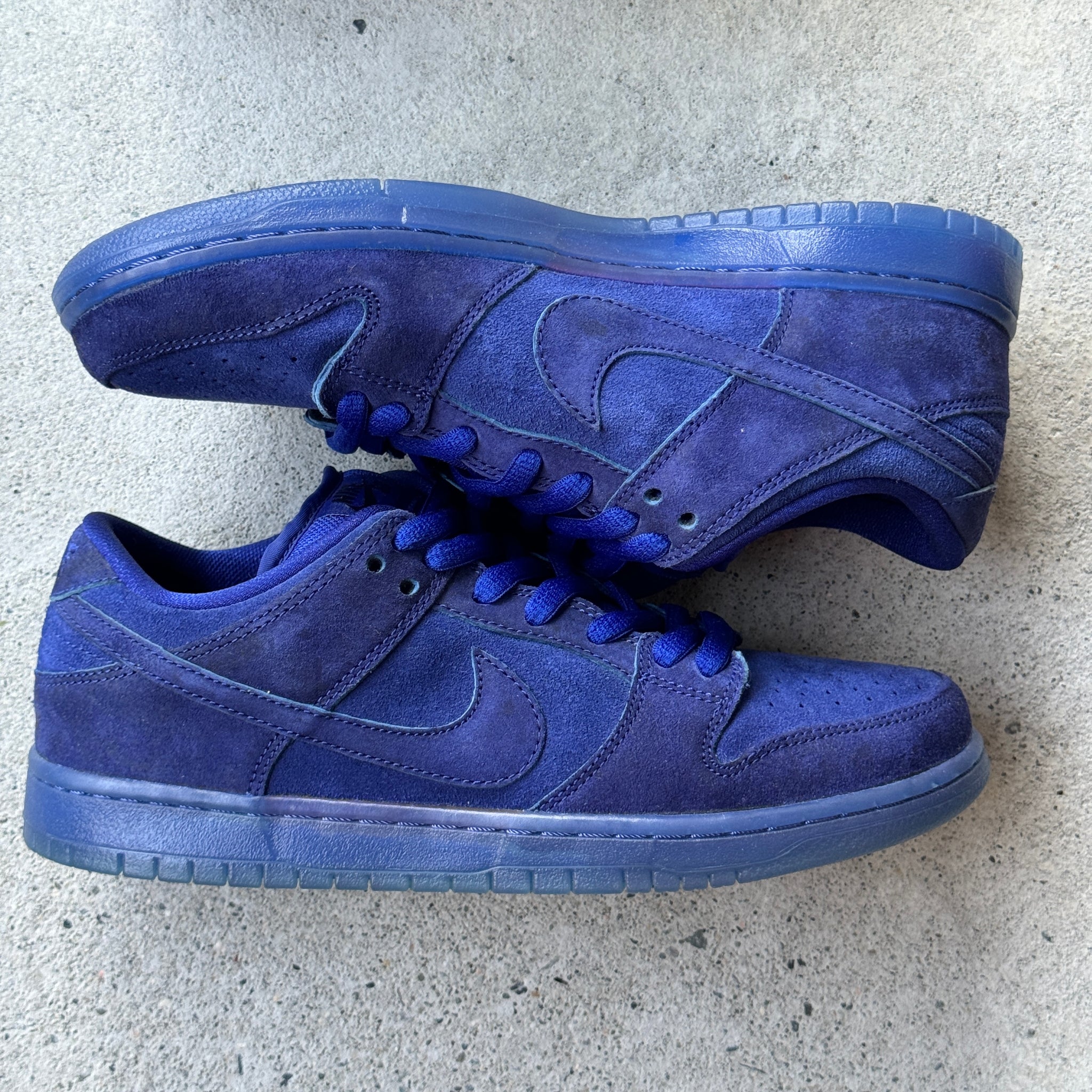 8.5 US - DS NIKE SB DUNK LOW BLUE MOON W BOX 2015