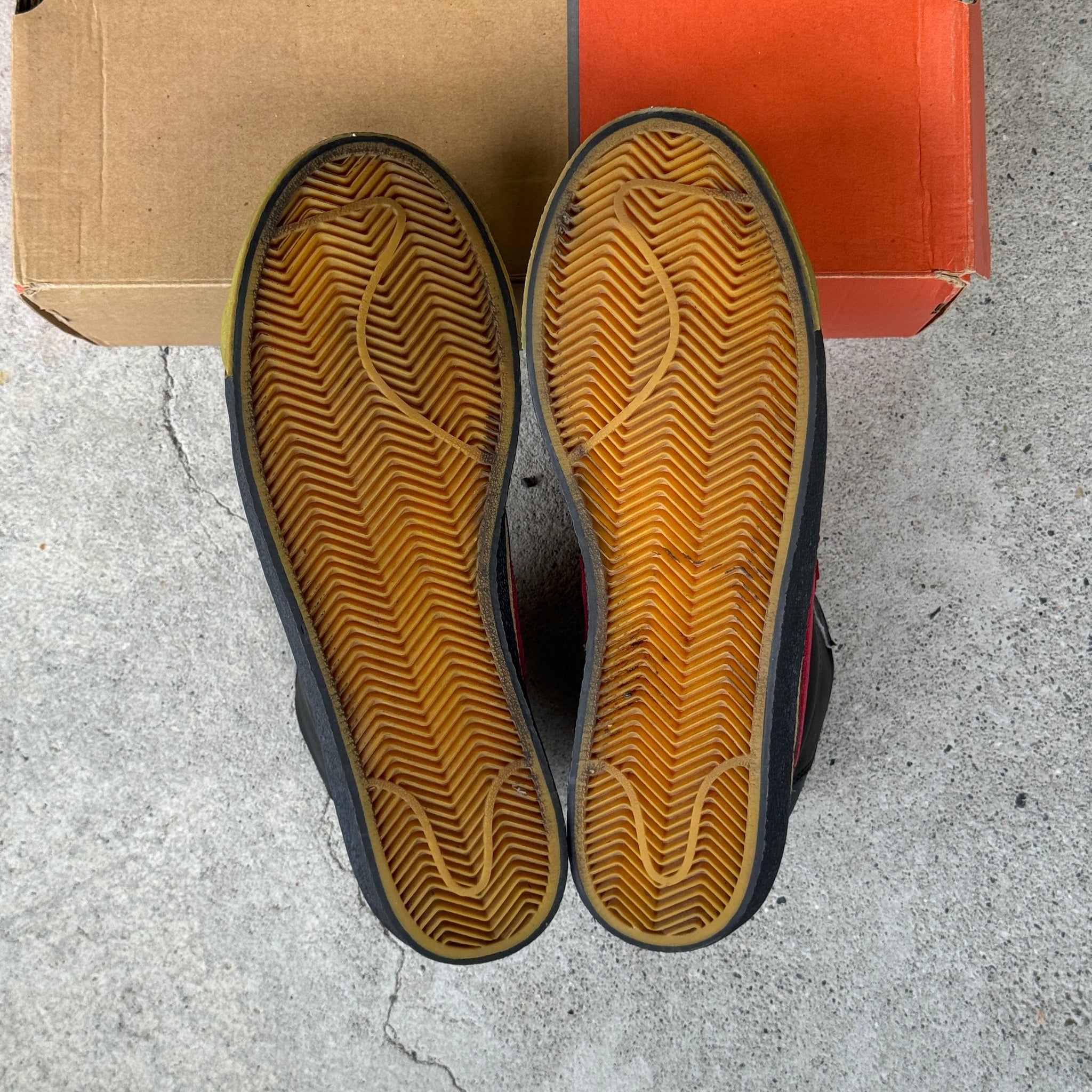 9.5 US - NIKE BLAZER MID ZOO YORK W BOX 2003
