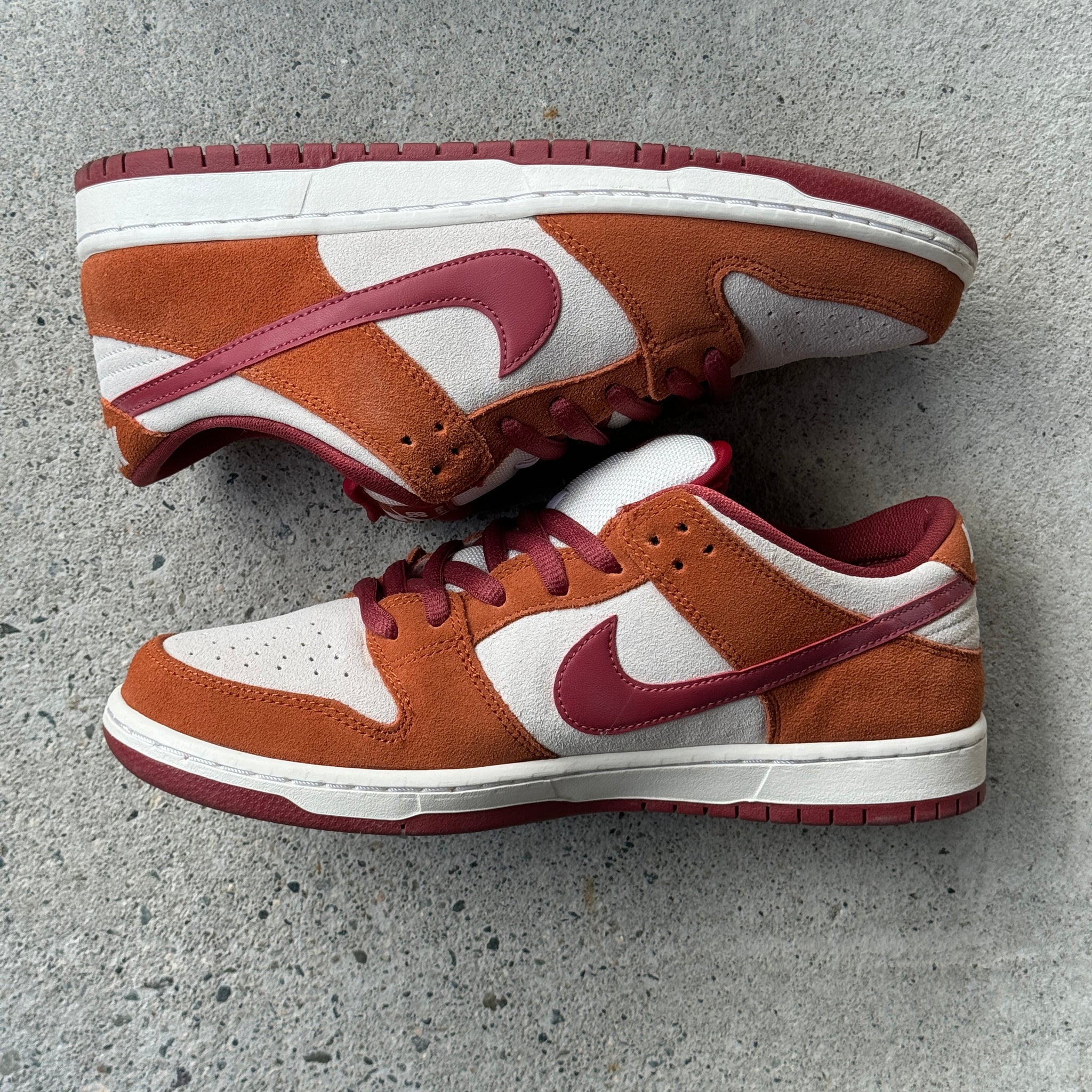 9.5 US - NIKE SB DUNK LOW DARK RUSSET W BOX 2019