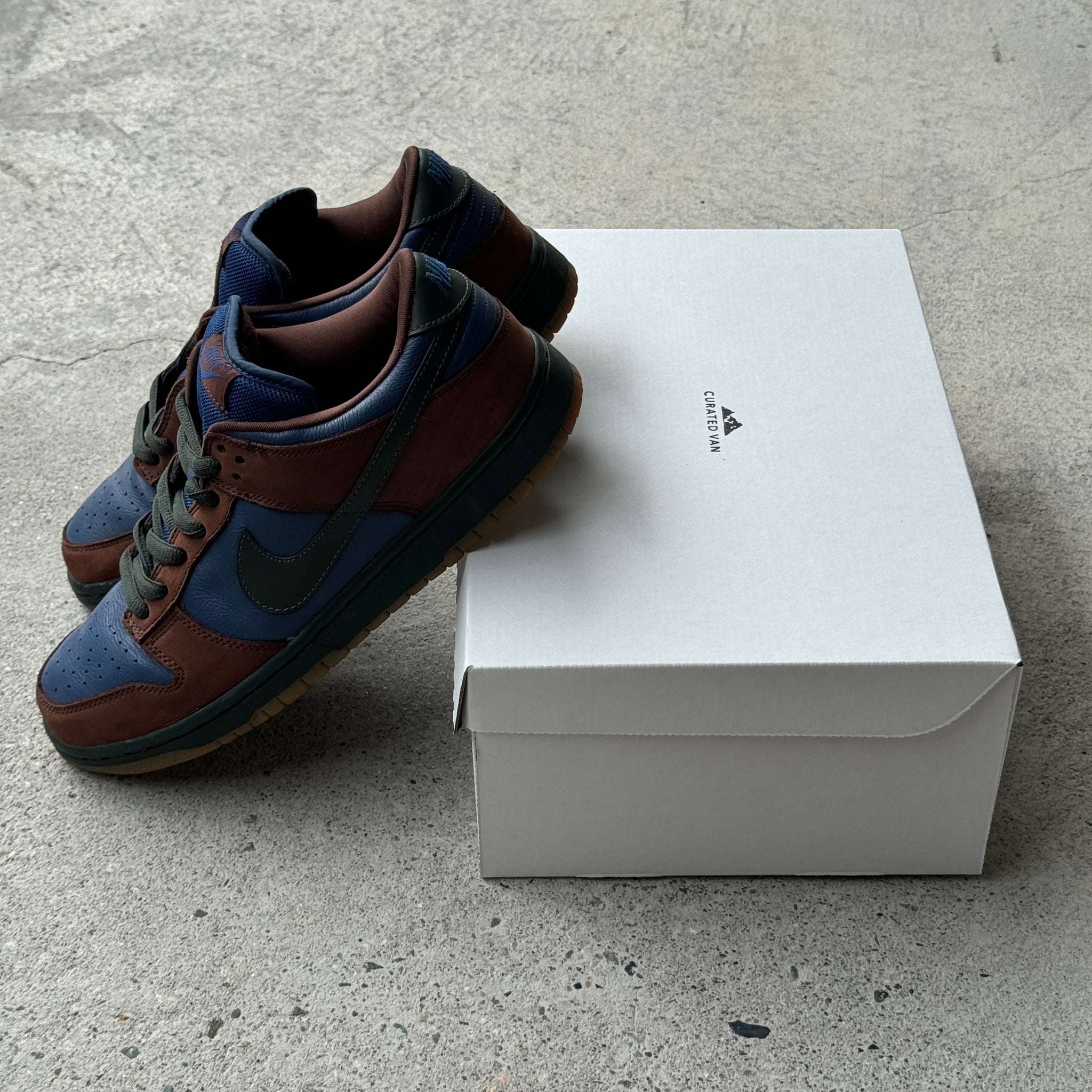 11 US - NIKE SB DUNK LOW BARF 2003