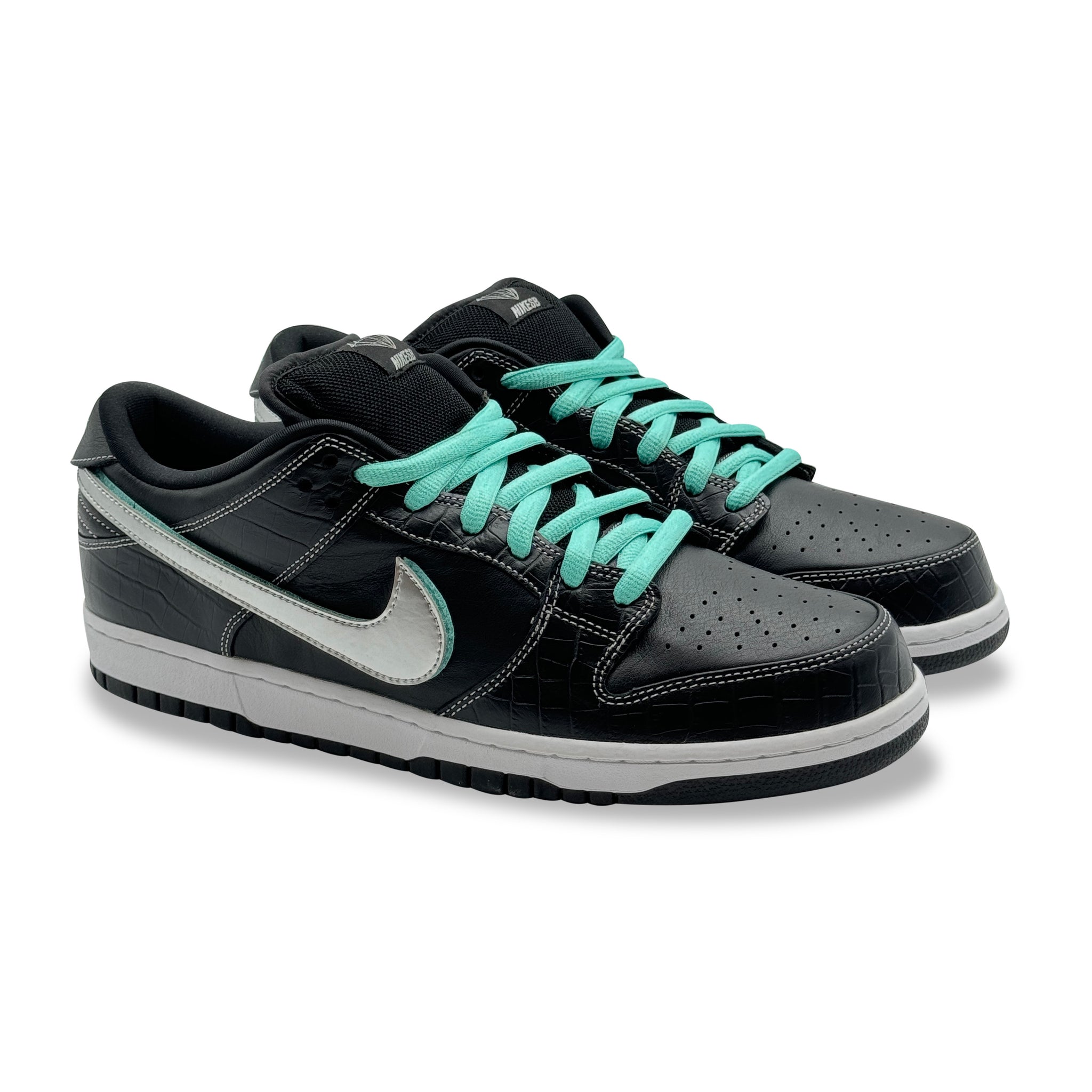 13 US - NIKE SB DUNK LOW BLACK DIAMOND 2018