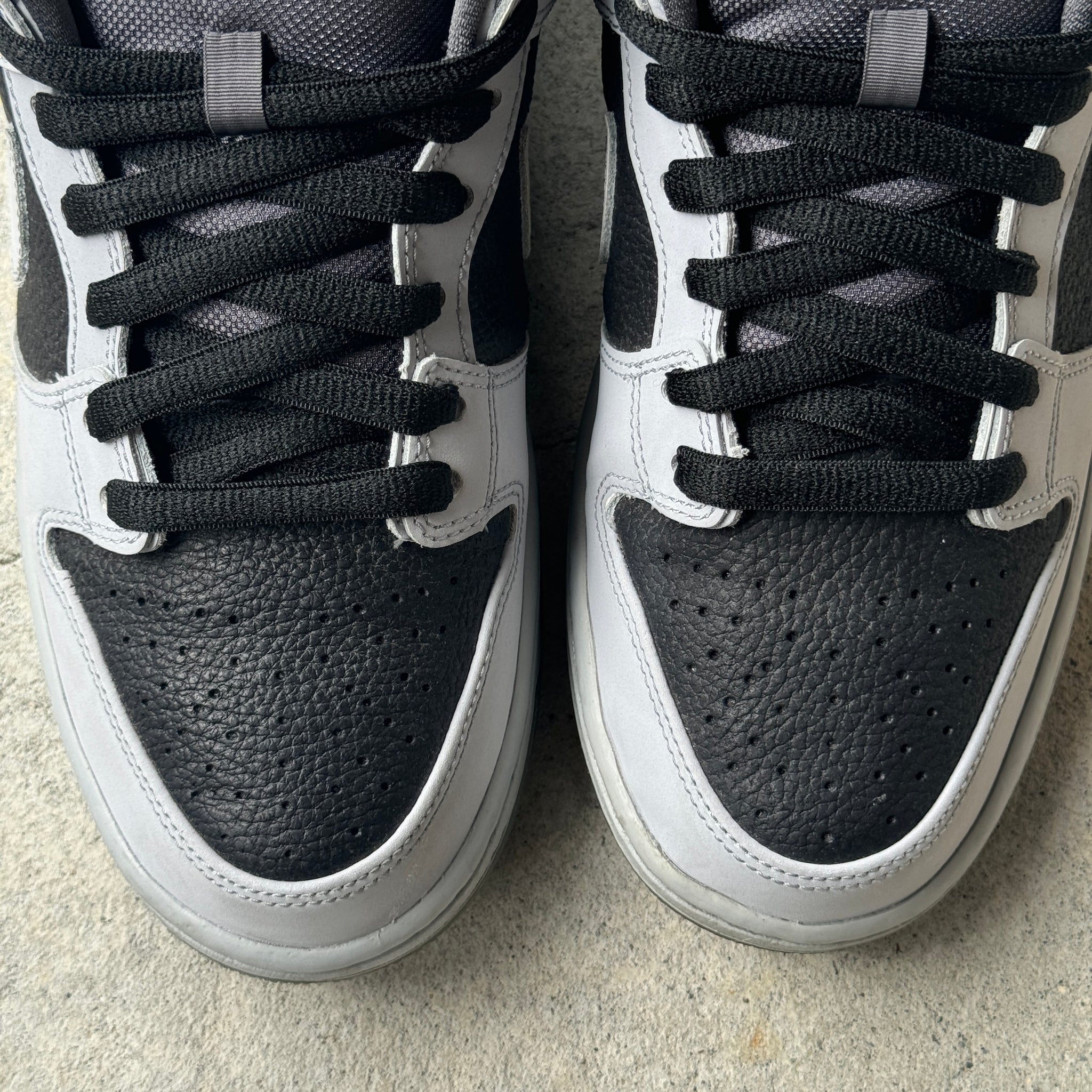 9 US - NIKE SB DUNK LOW ATLAS 35MM GREY W BOX 2015