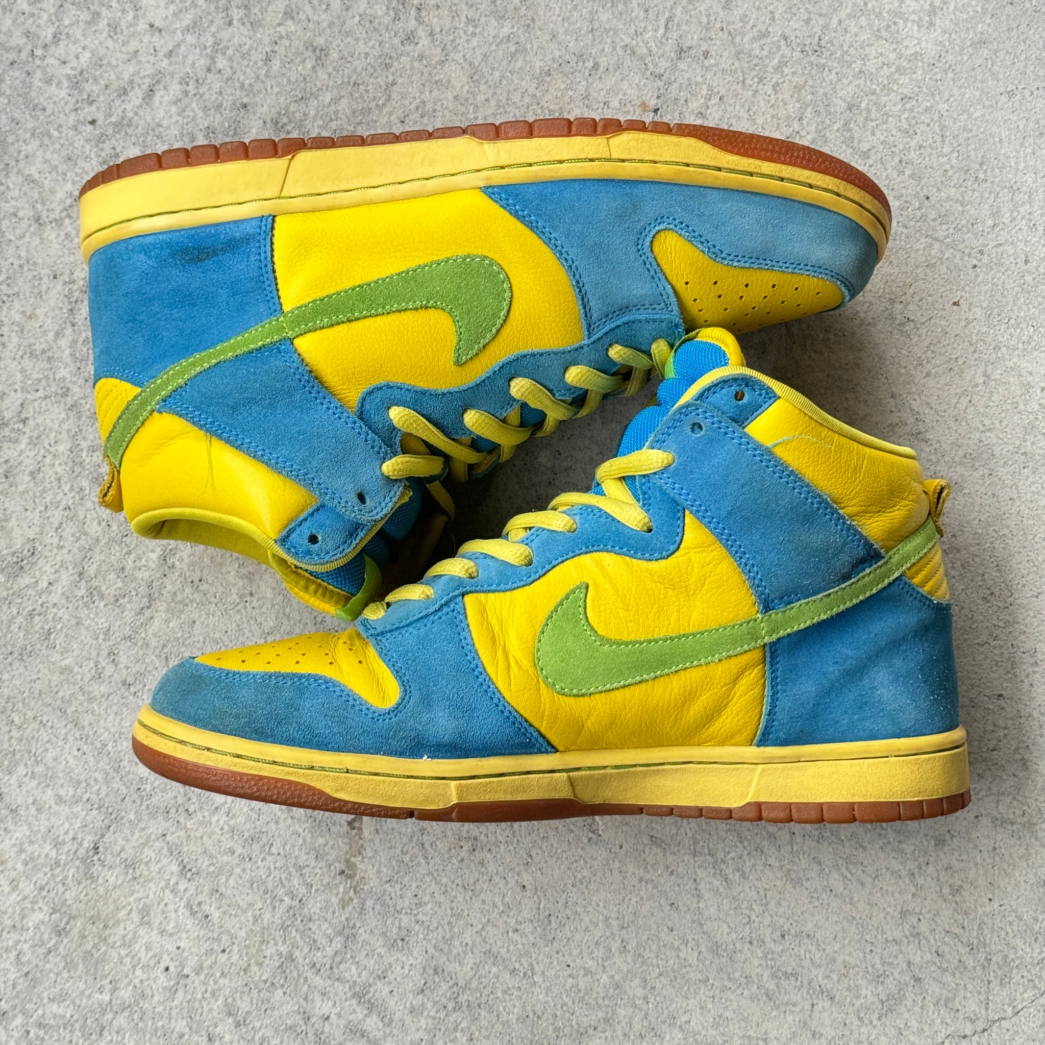 11 US - NIKE SB DUNK HIGH MARGE SIMPSON 2008