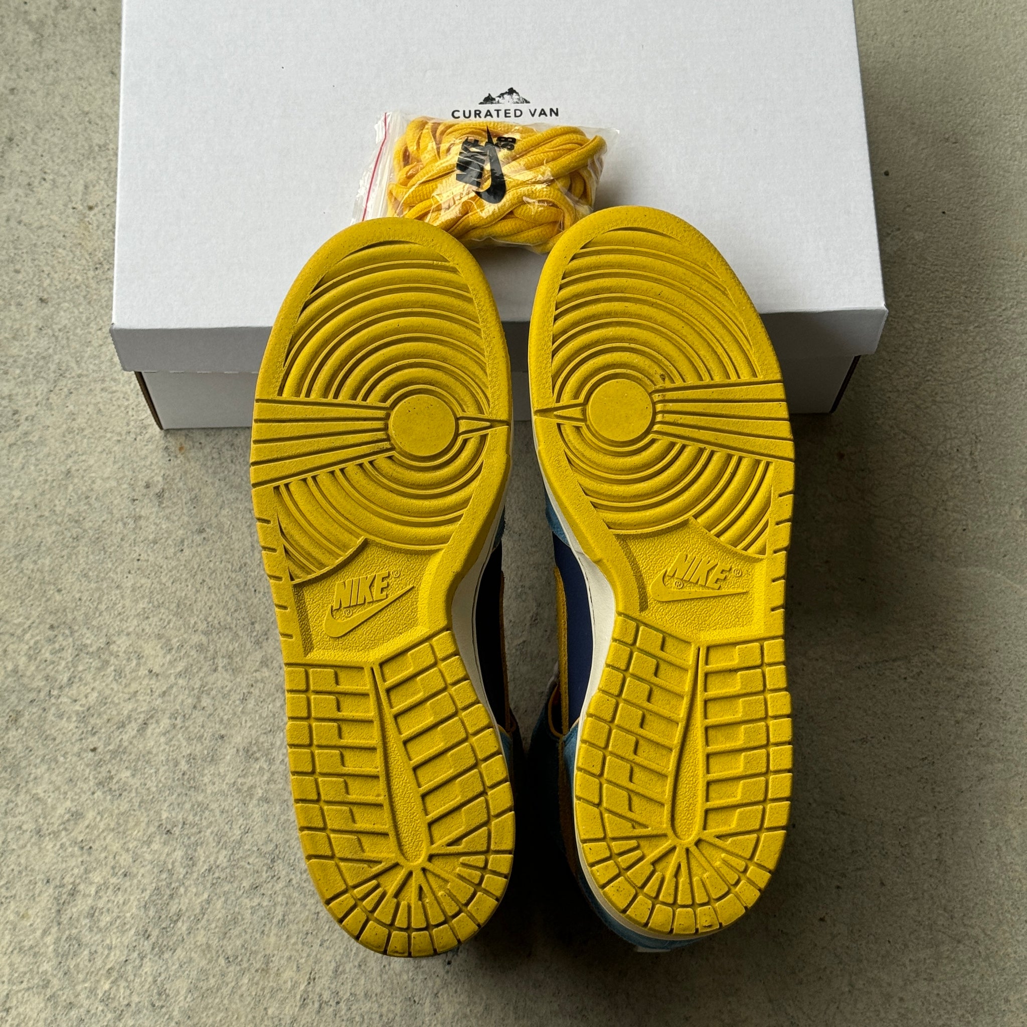 12 US - NIKE SB DUNK HIGH PACMAN 2009