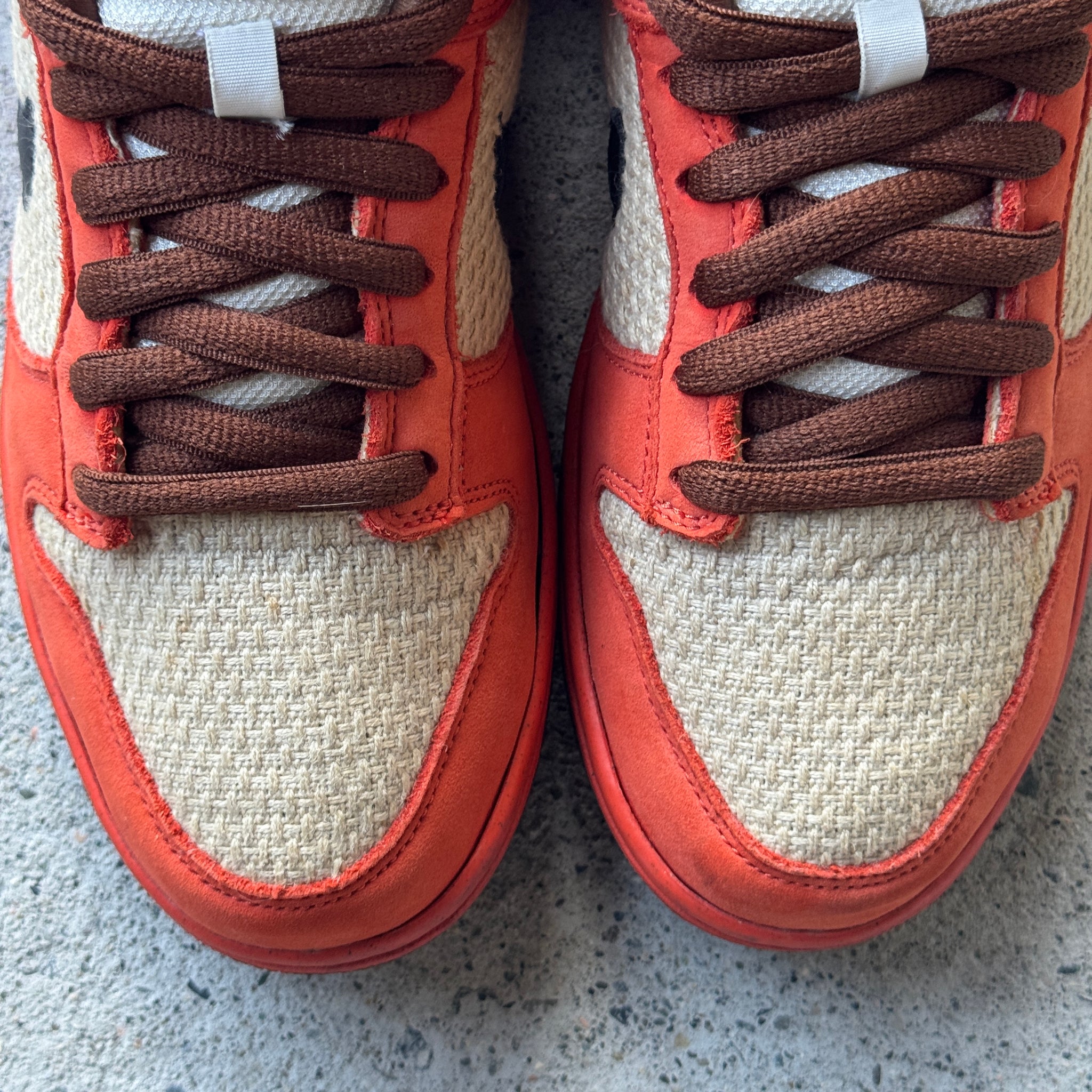 7 US - NIKE SB DUNK LOW UN-HEMP TOP RAMEN W BOX 2009