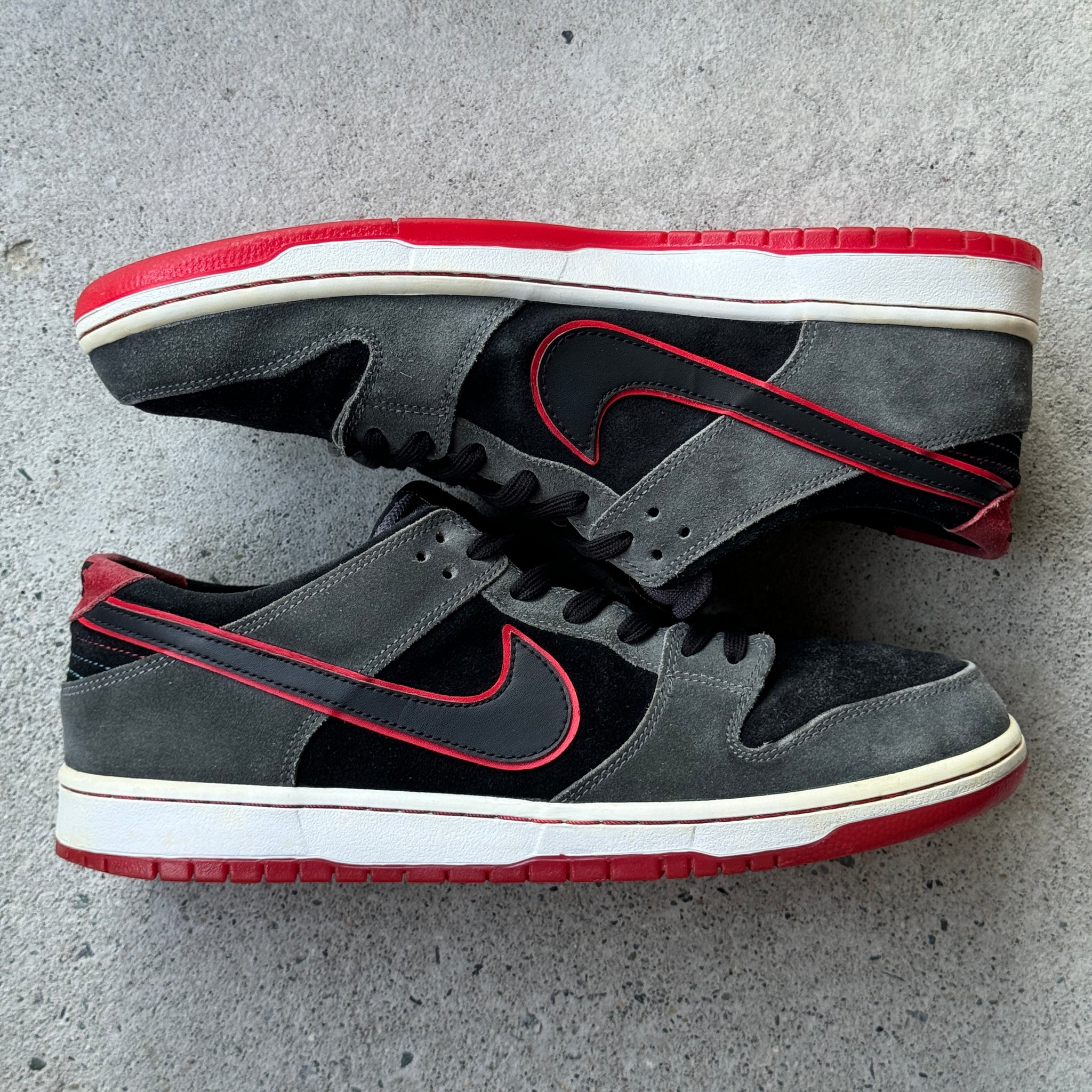 13 US - NIKE SB DUNK LOW ISHOD WAIR SPORTS CAR W BOX 2017