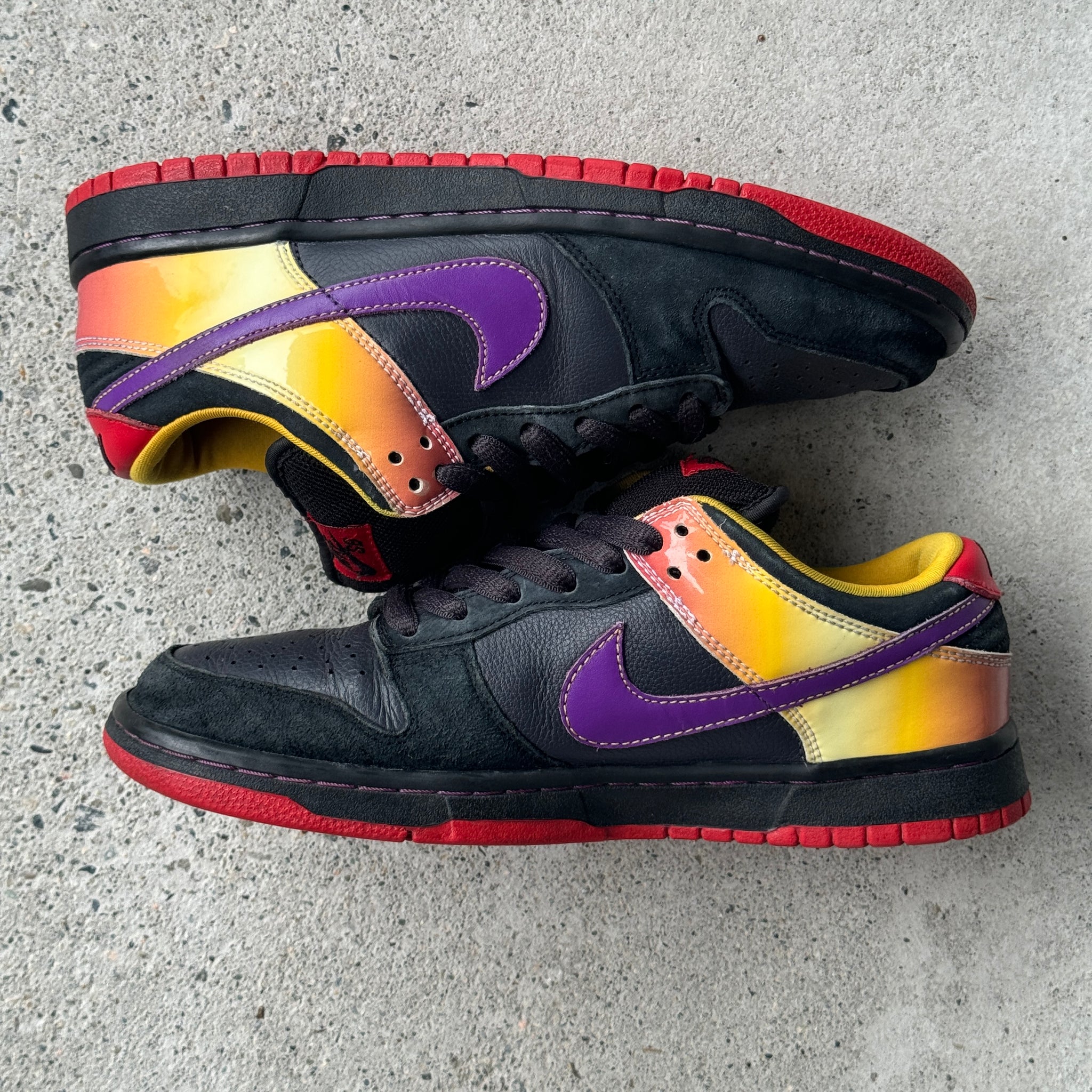 8 US - NIKE SB DUNK LOW APPETITE FOR DESTRUCTION 2008