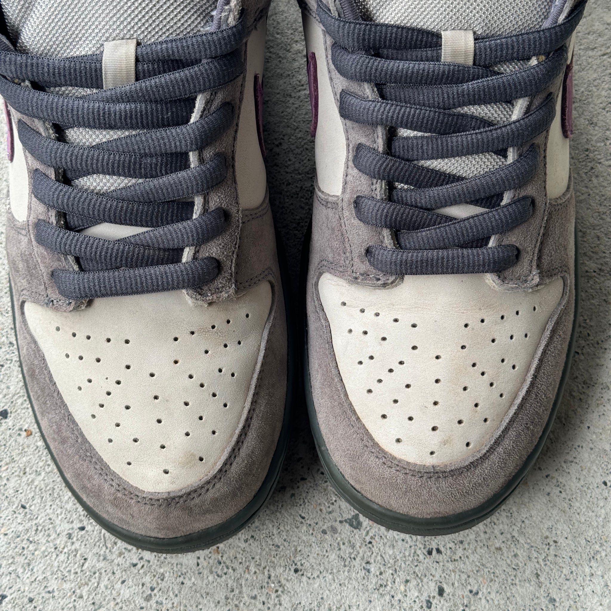 11 US - NIKE SB DUNK LOW PURPLE PIGEON 2006