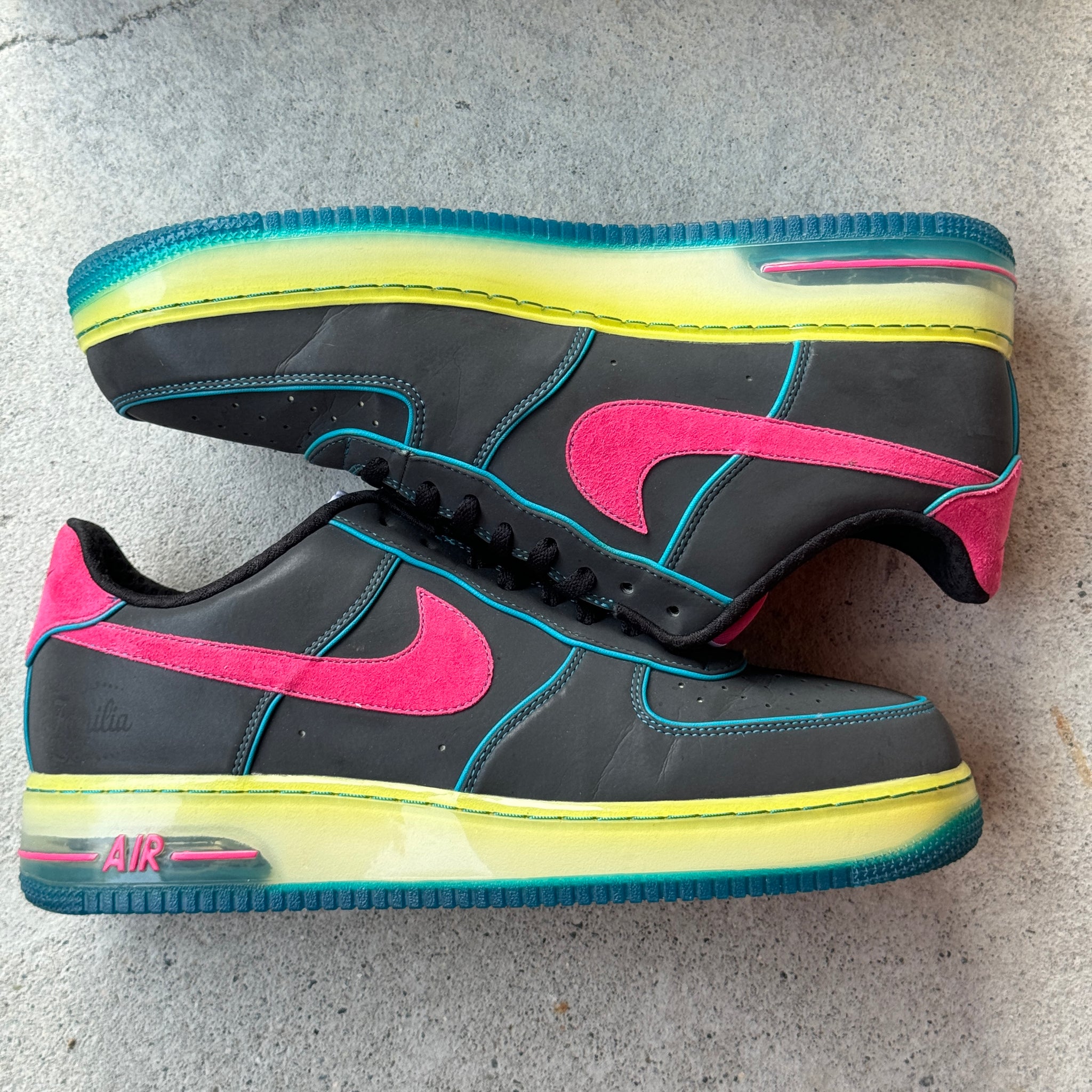 12.5 US - NIKE AIR FORCE 1 PRO BOWL LA FAMILIA F&F SAMPLE W BOX 2012