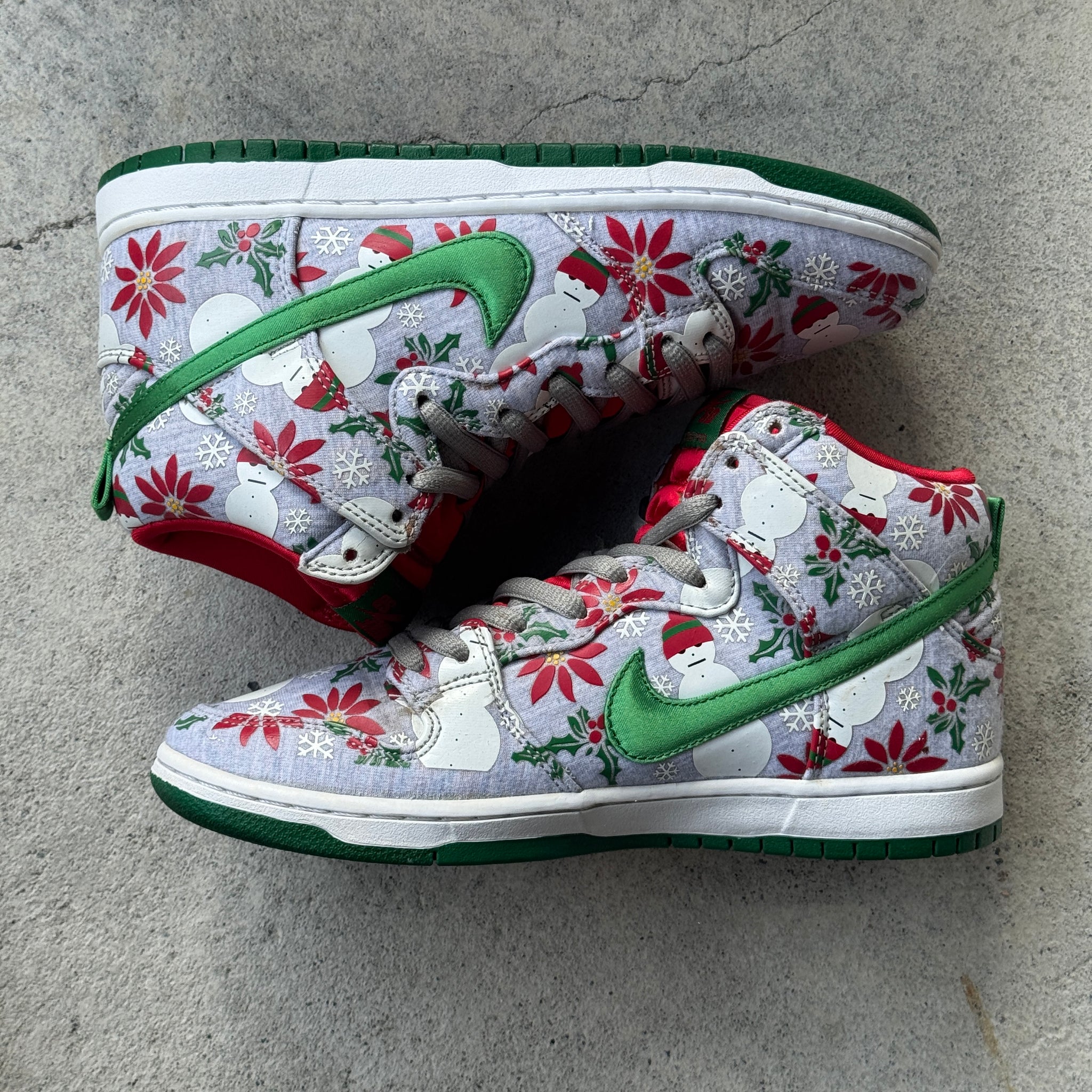 8.5 US - NIKE SB DUNK HIGH CONCEPTS UGLY CHRISTMAS SWEATER 2013