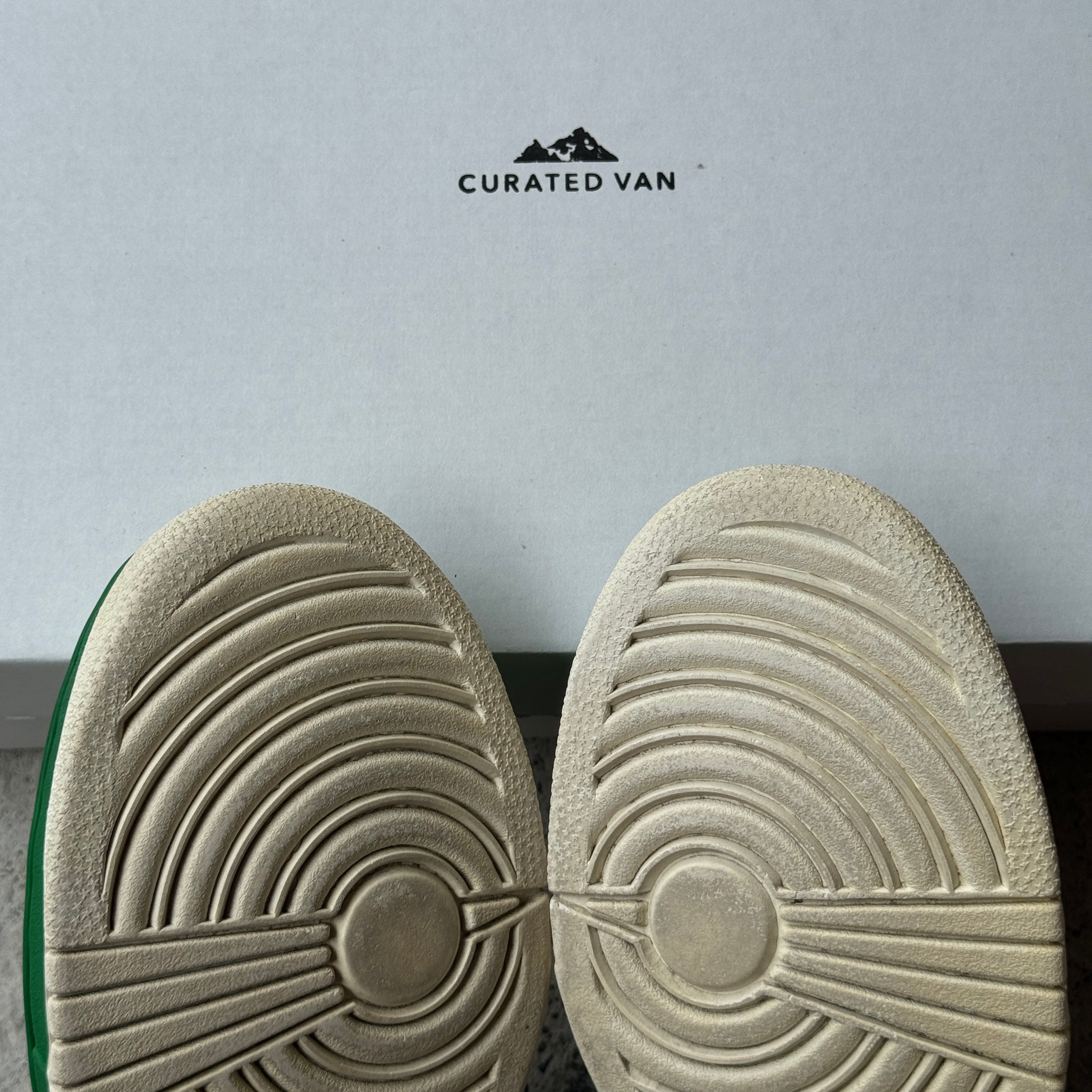 9 US - NIKE SB DUNK LOW HEINEKEN 2003