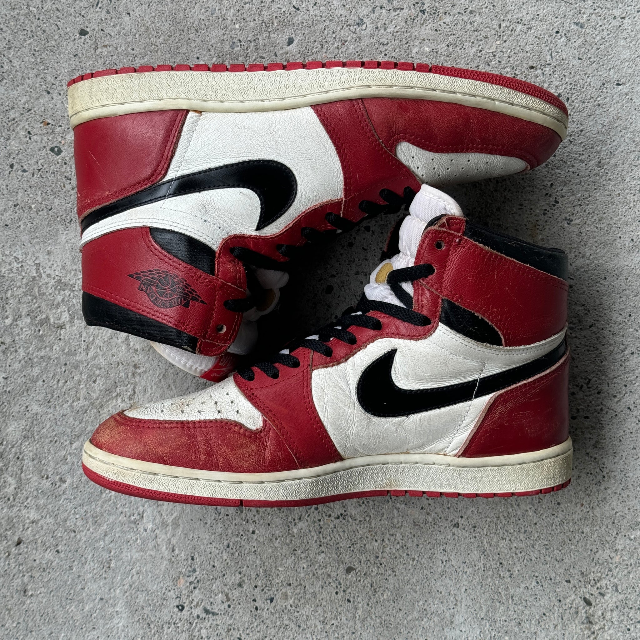 10.5 US - JORDAN 1 CHICAGO 1985