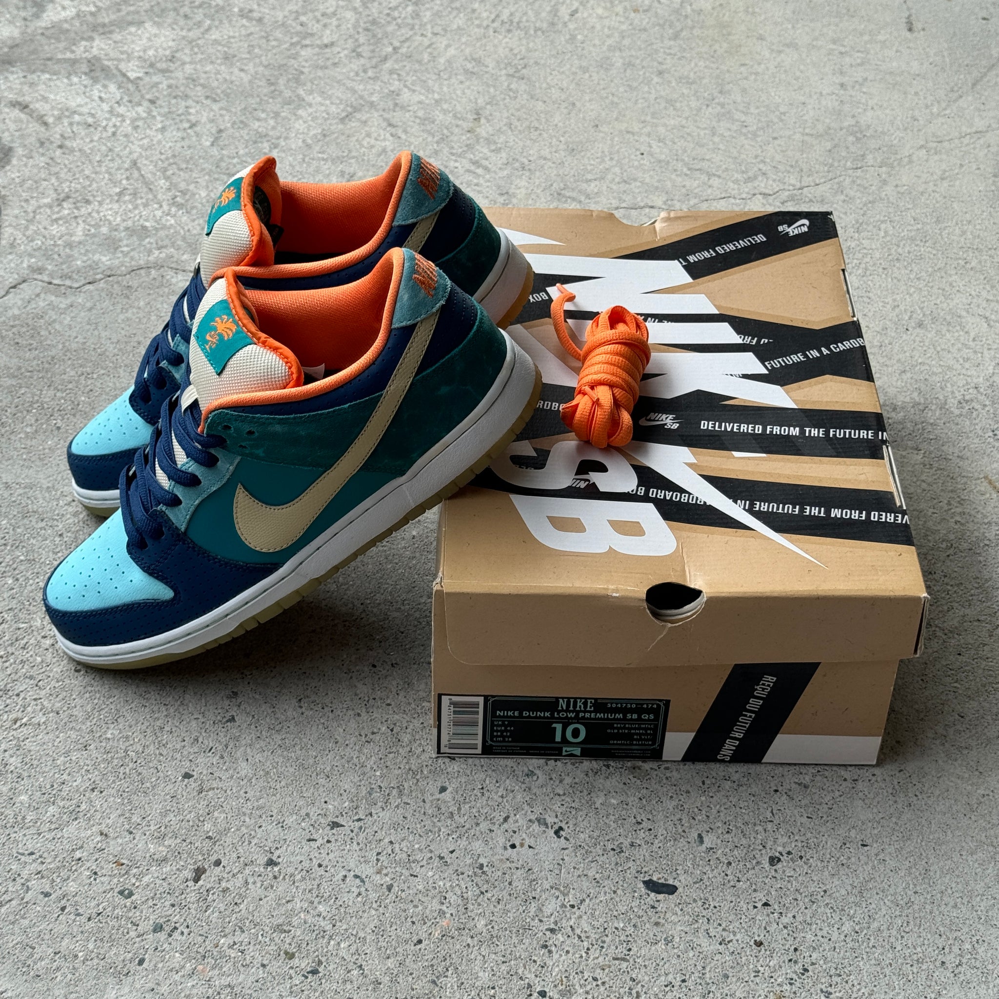 10 US - NIKE SB DUNK LOW MIA SKATE SHOP W BOX 2013