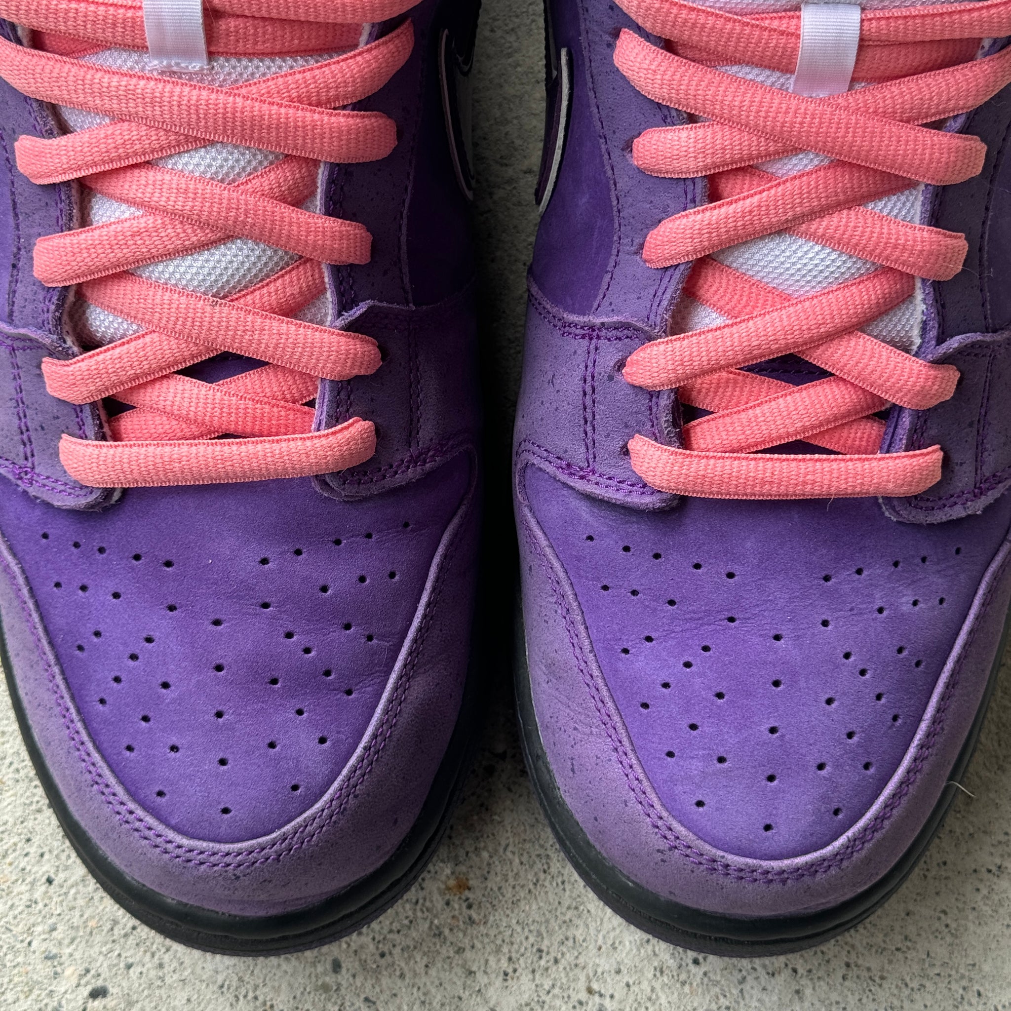 13 US - NIKE SB DUNK LOW PURPLE LOBSTER W BOX 2018