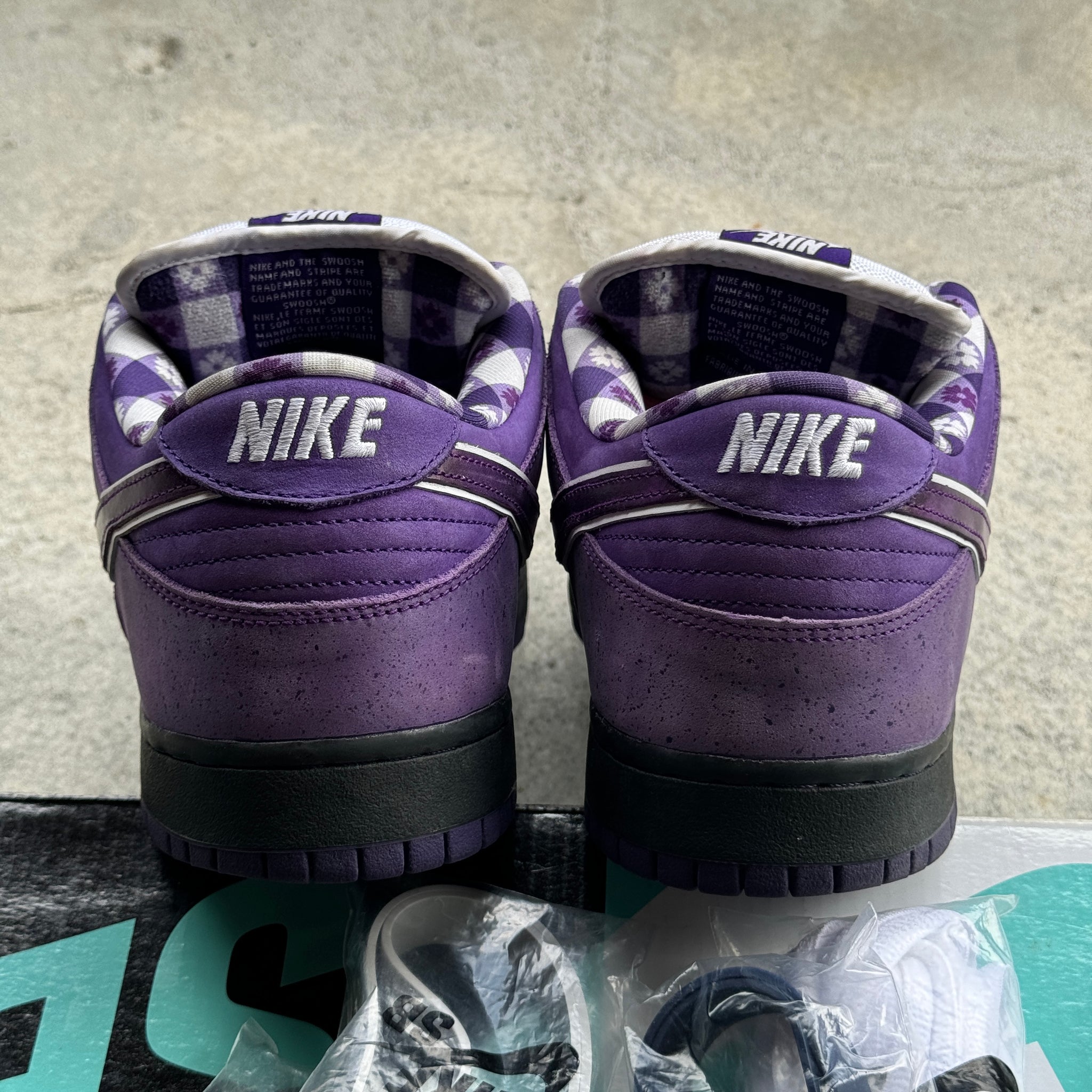 13 US - NIKE SB DUNK LOW PURPLE LOBSTER W BOX 2018