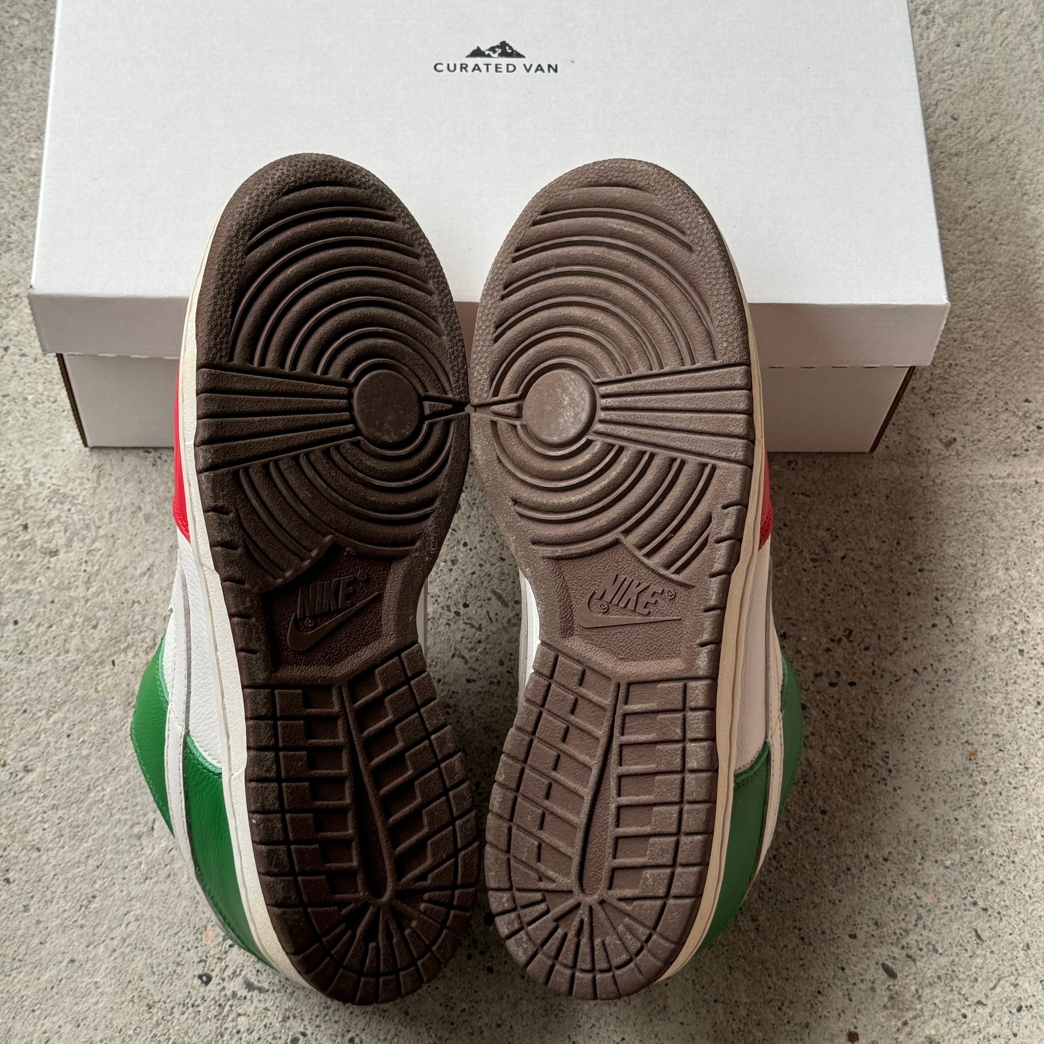 11 US - NIKE SB DUNK LOW CINCO DE MAYO 2005