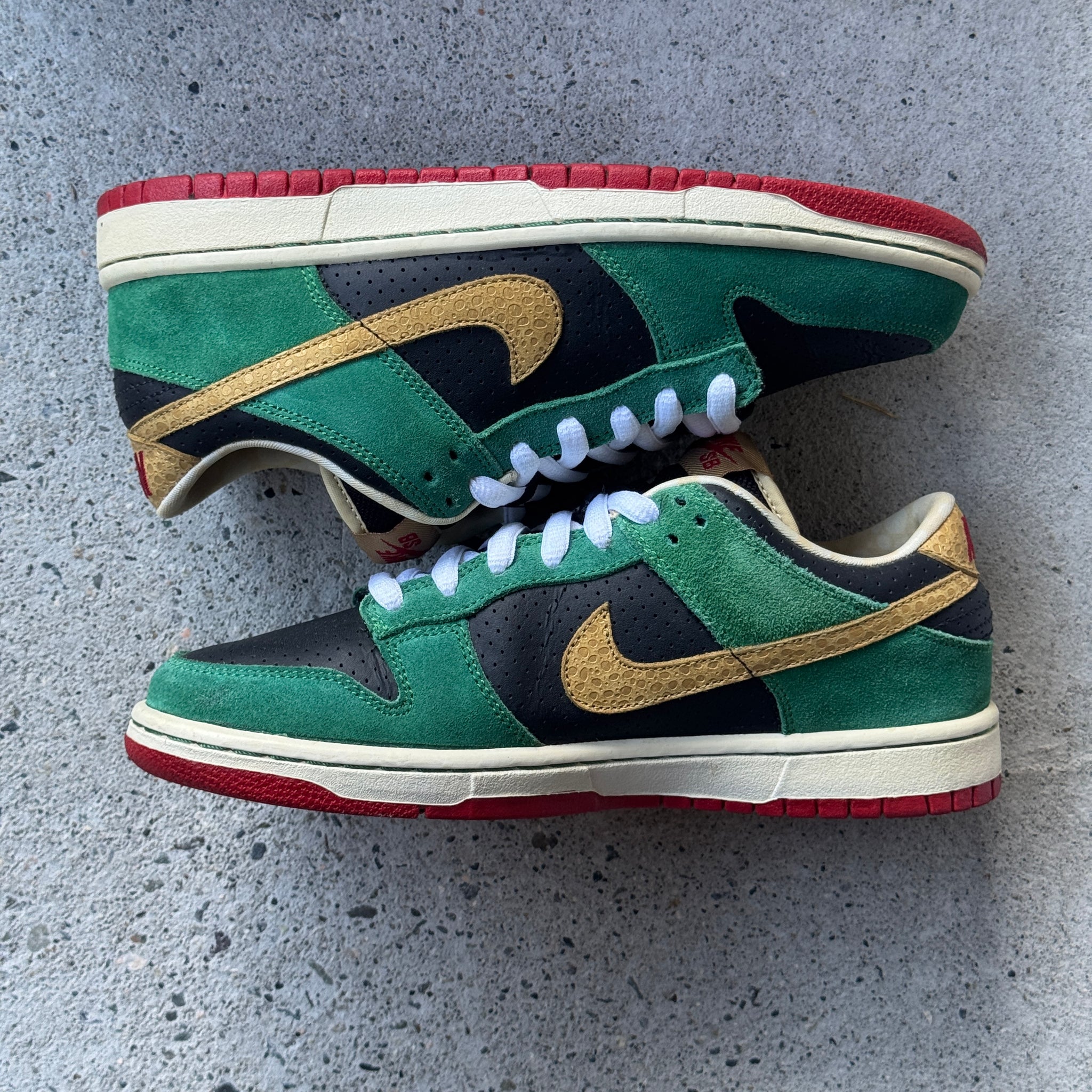 7.5 US - NIKE SB DUNK LOW MILLER HIGH LIFE W BOX 2010