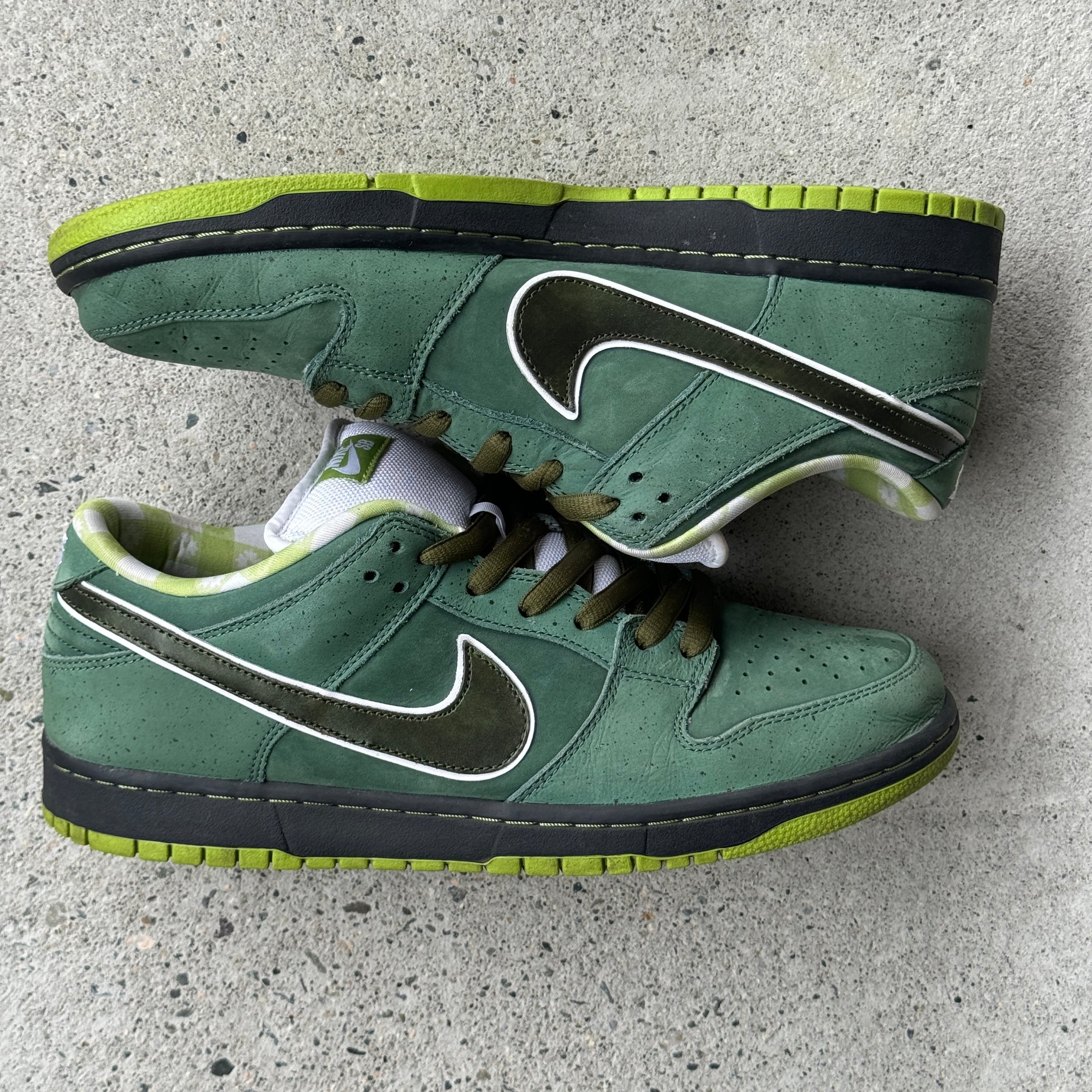 12 US - NIKE SB DUNK LOW GREEN LOBSTER 2018