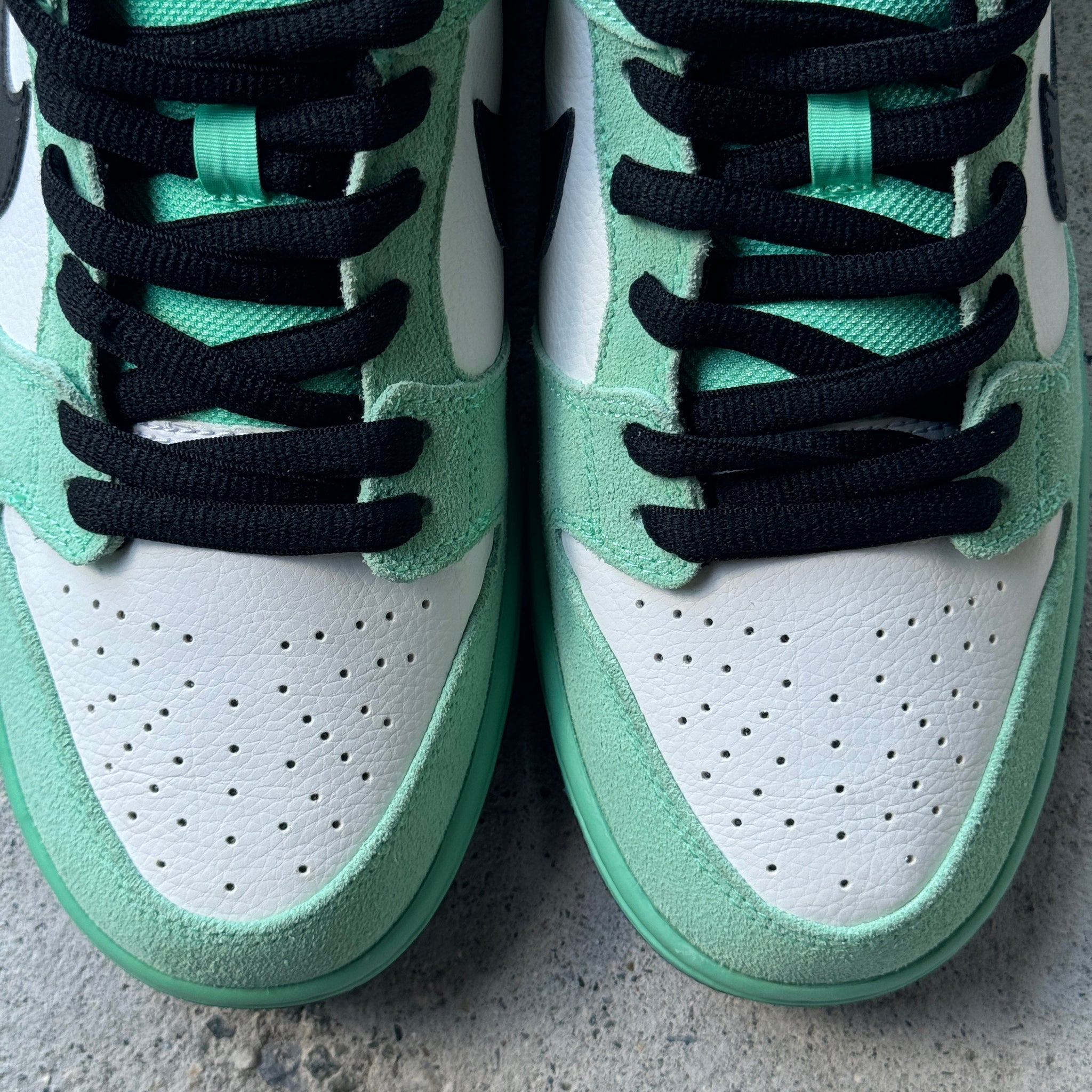 11 US - DS NIKE SB DUNK LOW SEA CRYSTAL W BOX 2016