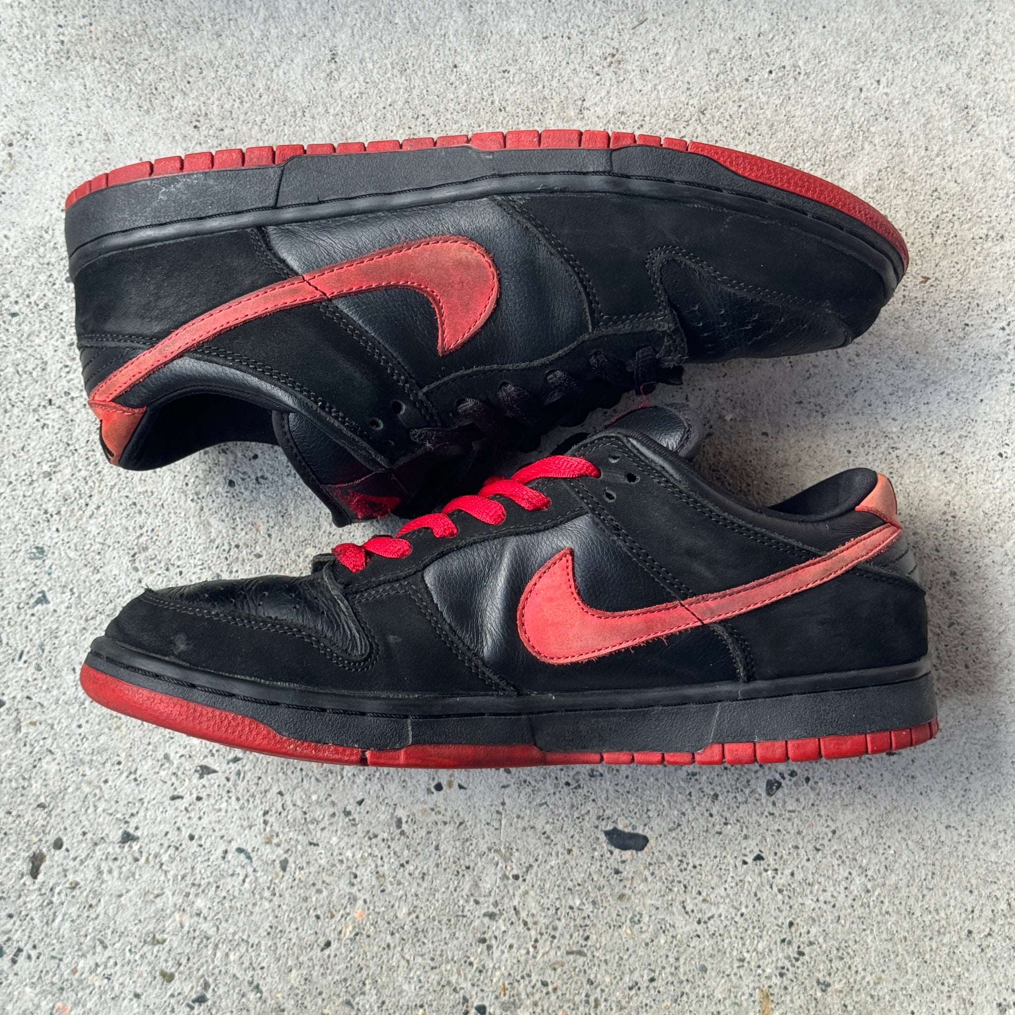 11 US - NIKE SB DUNK LOW VAMPS W BOX 2003