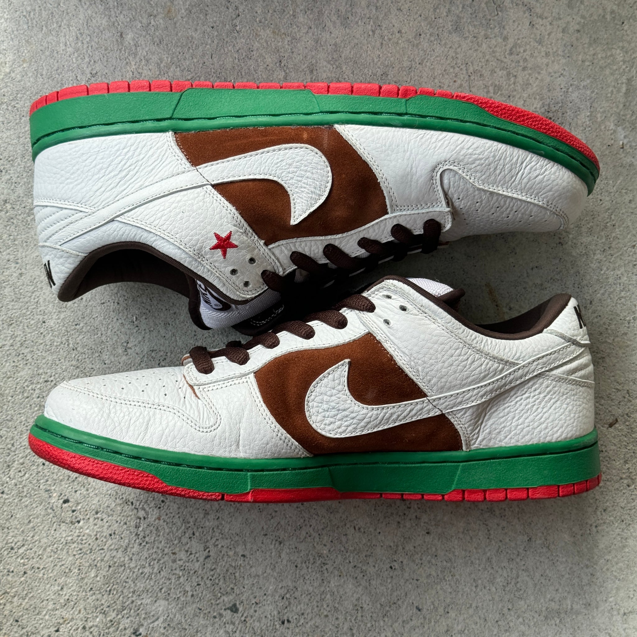 13 US - NIKE SB DUNK LOW CALI W BOX 2004