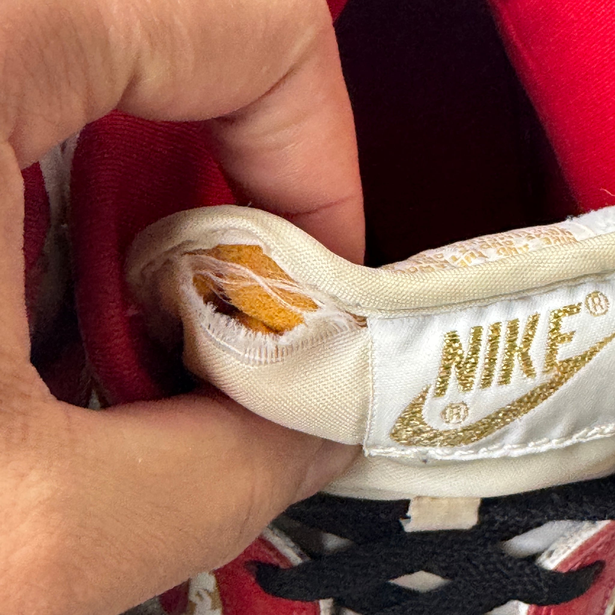 10 US - NIKE SB DUNK HIGH RED SUPREME STARS 2003