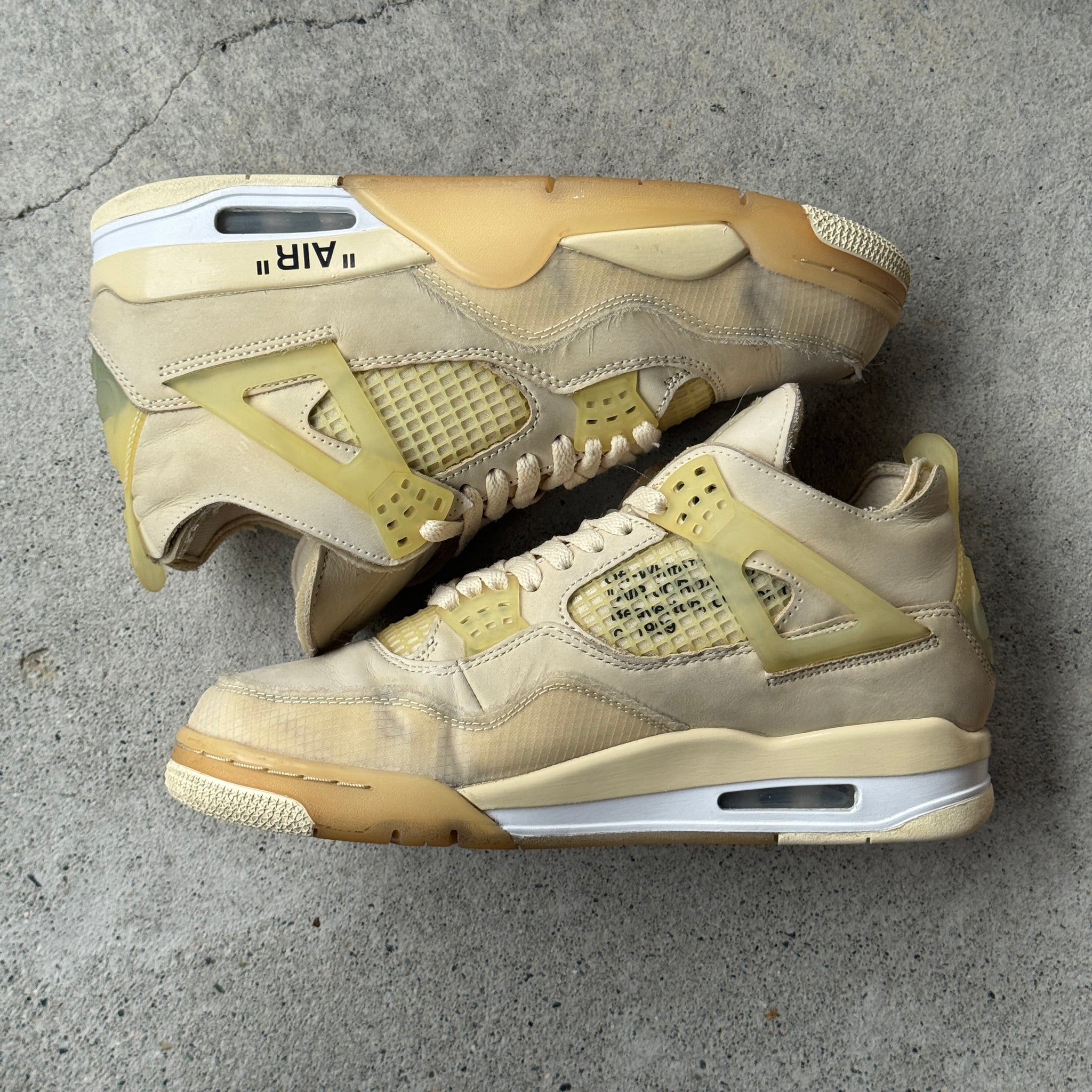 9.5W/8M US - JORDAN 4 OFF WHITE SAIL 2020