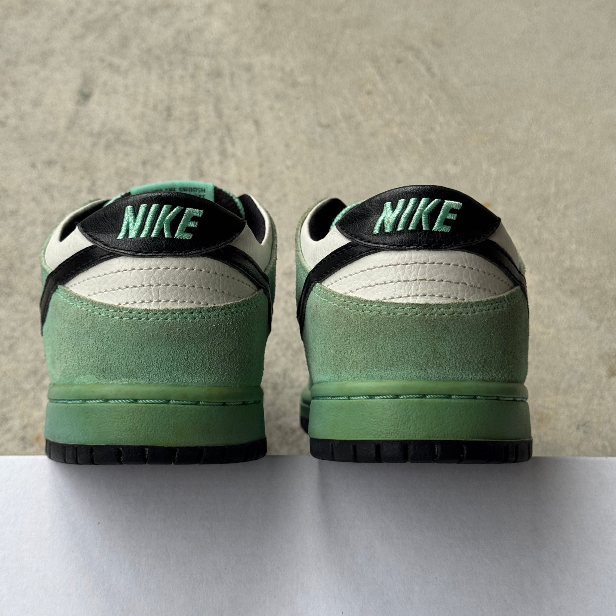 6 US - NIKE SB DUNK LOW SEA CRYSTAL 2016
