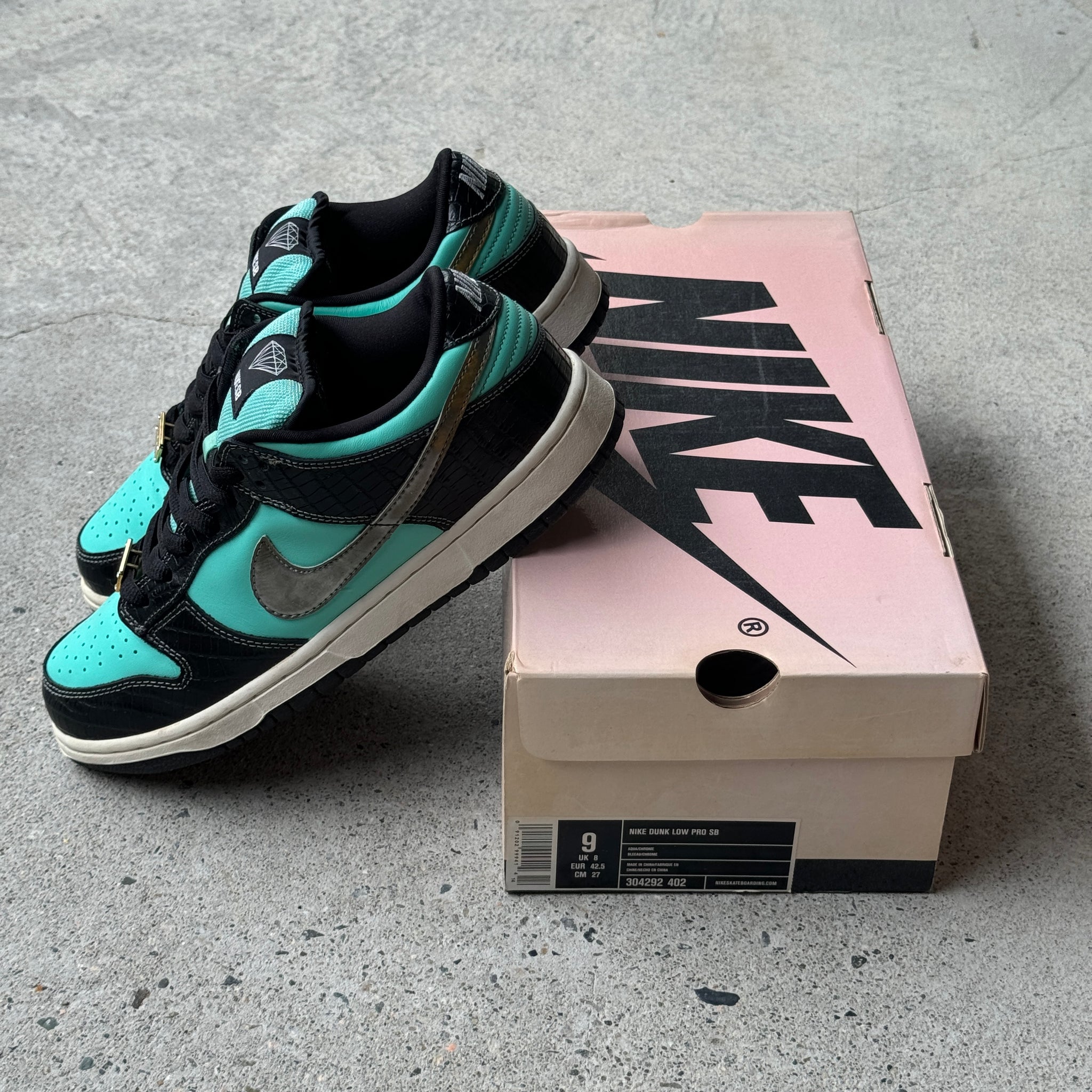 9 US - NIKE SB DUNK LOW TIFFANY W BOX 2005