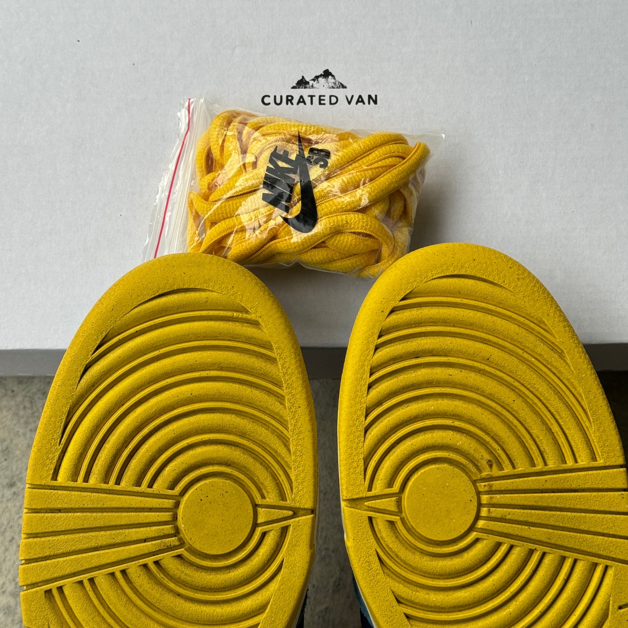 12 US - NIKE SB DUNK HIGH PACMAN 2009