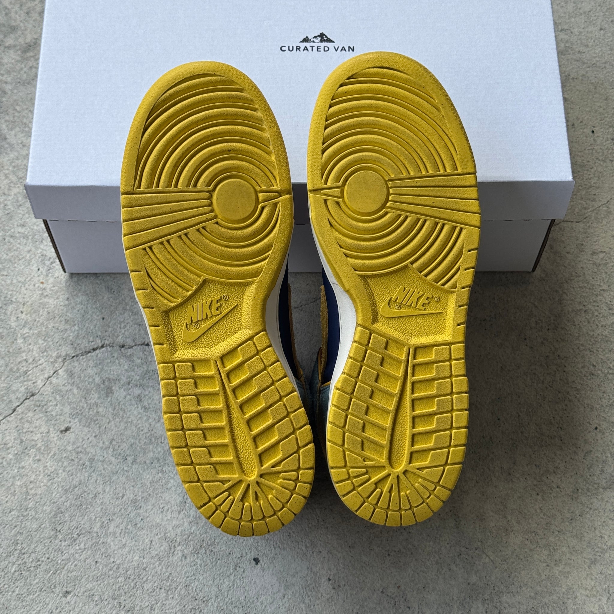 8.5 US - NIKE SB DUNK HIGH PACMAN 2009