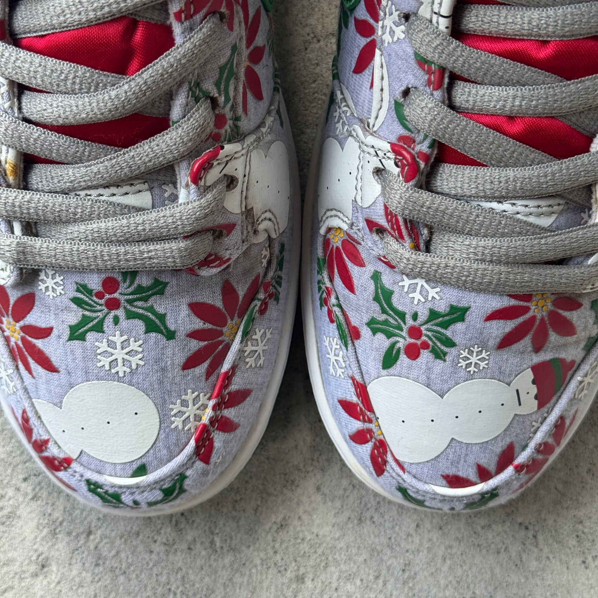 8.5 US - NIKE SB DUNK HIGH CONCEPTS UGLY CHRISTMAS SWEATER 2013