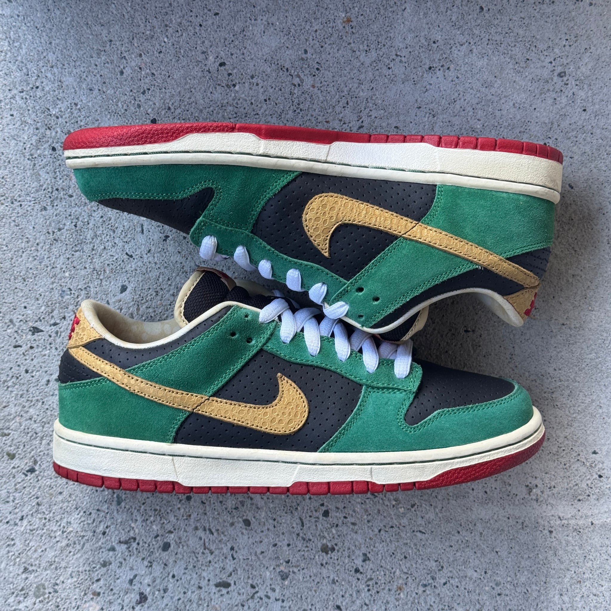 7.5 US - NIKE SB DUNK LOW MILLER HIGH LIFE W BOX 2010