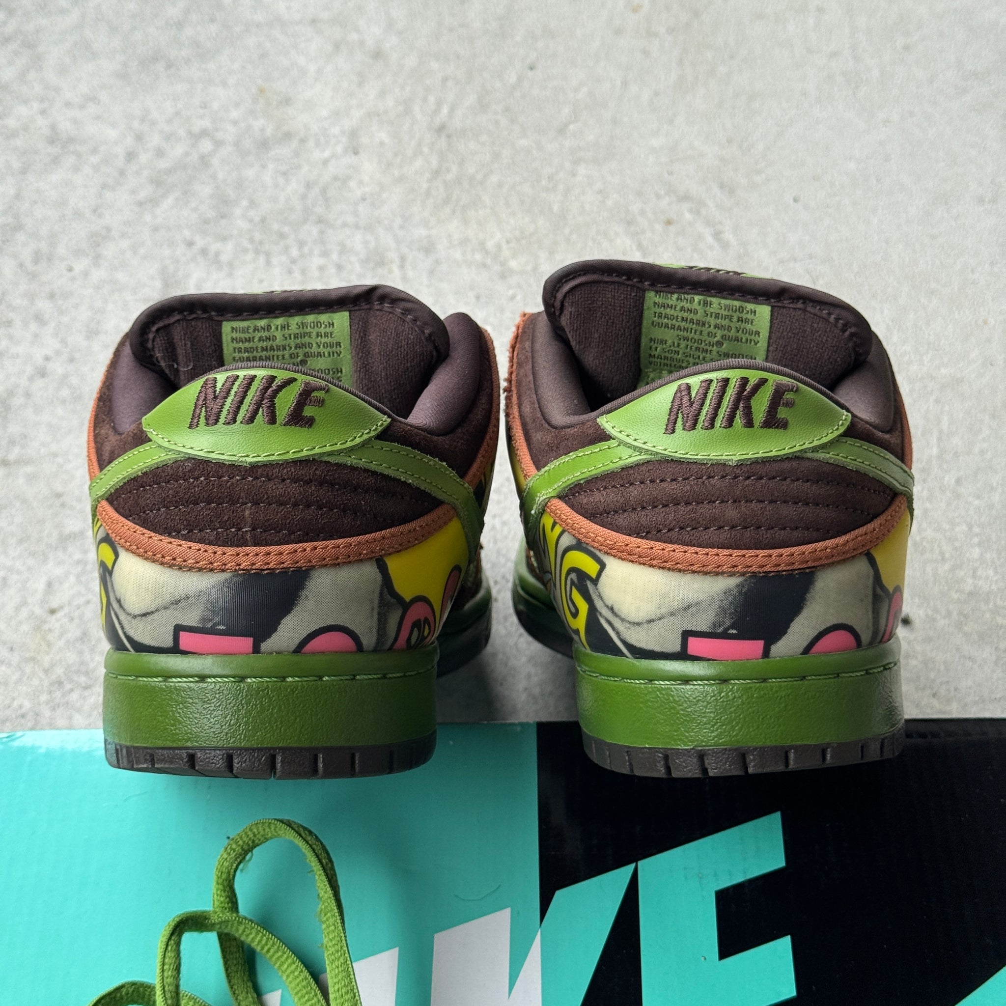 9.5 US - NIKE SB DUNK LOW DE LA SOUL W BOX 2015