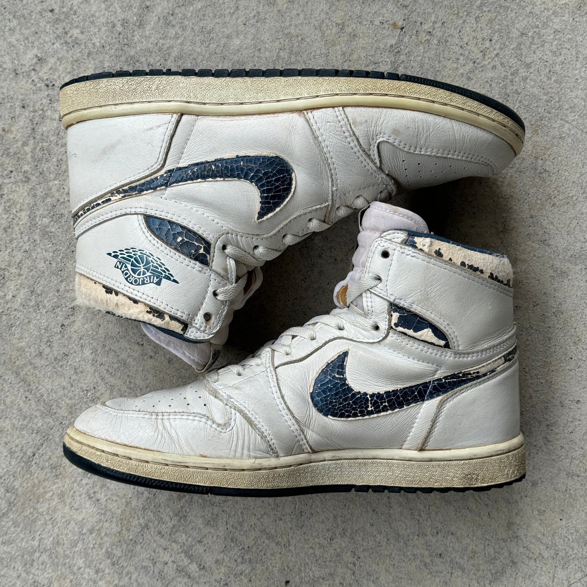 9 US - JORDAN 1 BLUE METALLIC 1985