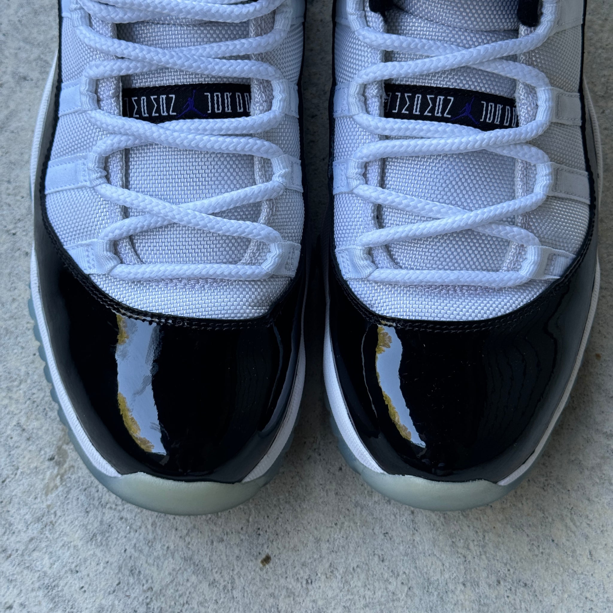 9.5 US - JORDAN 11 LOW CONCORD 2014